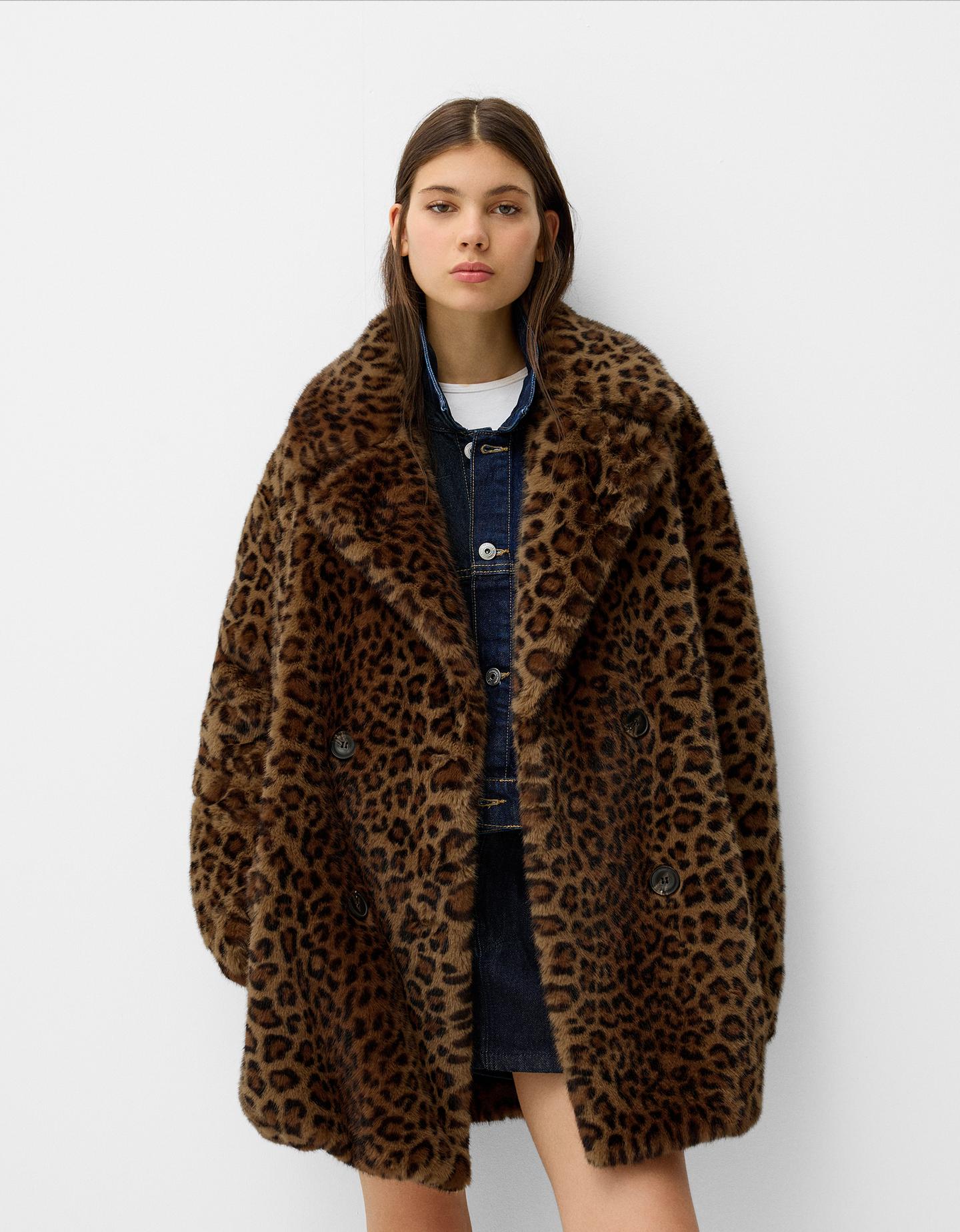 Bershka Mantel Aus Kunstfell Mit Animalprint Damen M Braun günstig online kaufen