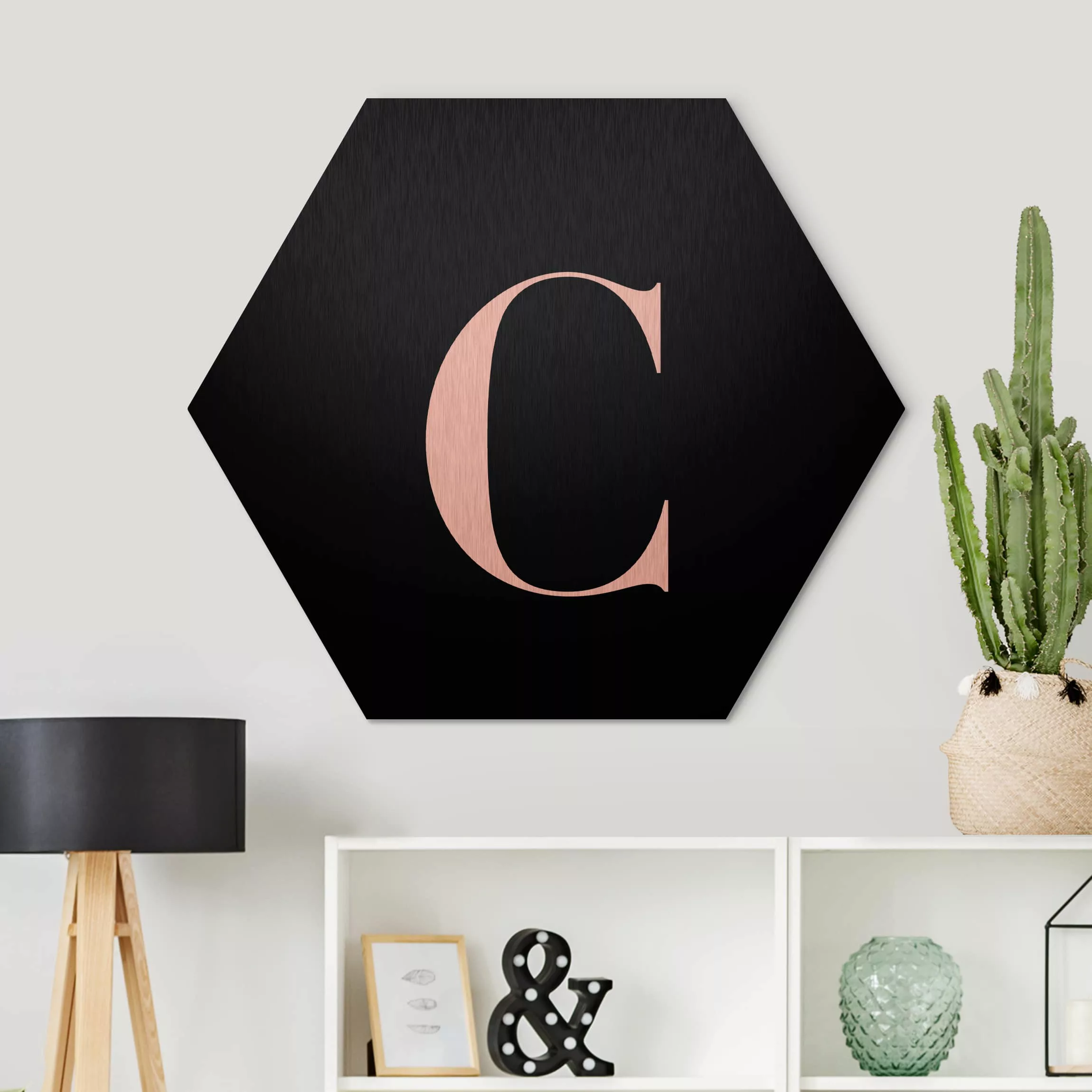 Hexagon-Alu-Dibond Bild Buchstaben Buchstabe Serif Schwarz C günstig online kaufen