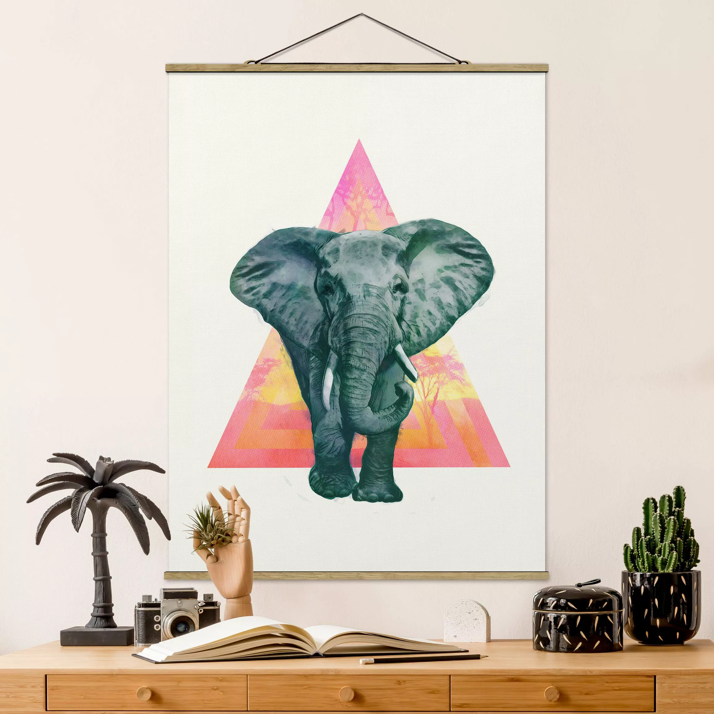 Stoffbild Tiere mit Posterleisten - Hochformat Illustration Elefant vor Dre günstig online kaufen
