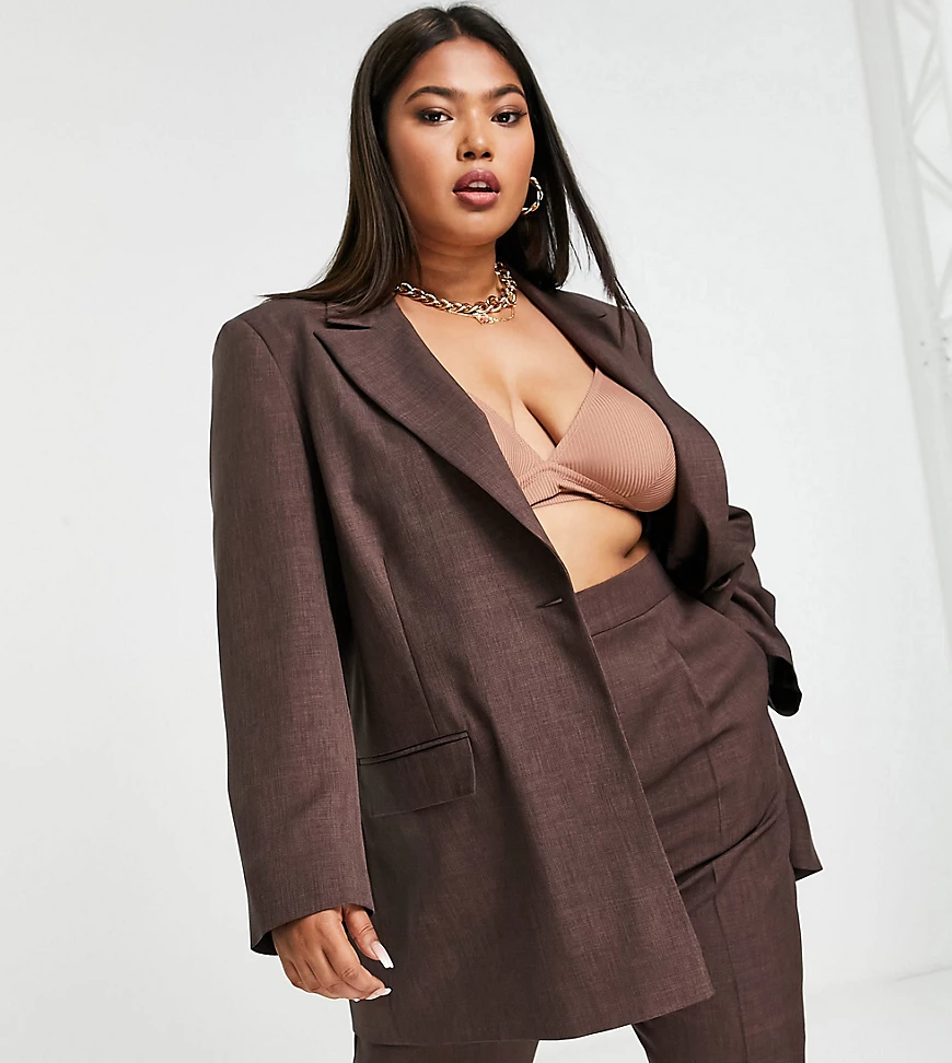 ASOS DESIGN Curve – Exklusiver, knapp geschnittener Dad-Anzugblazer-Braun günstig online kaufen