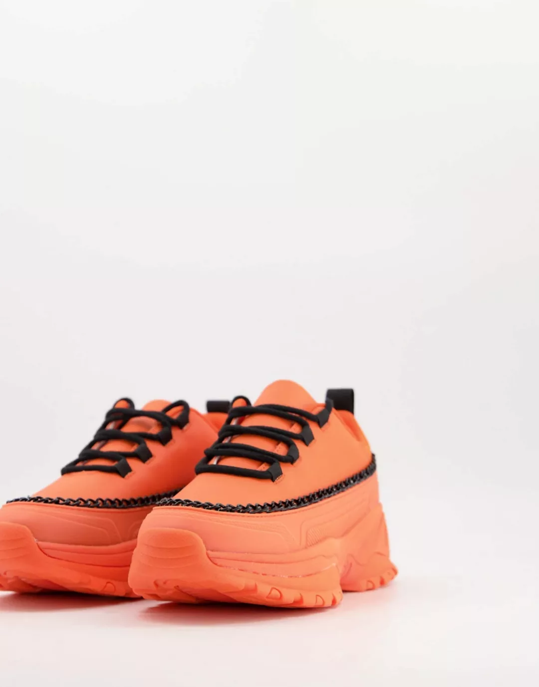 ASOS DESIGN – Danielle – Sneaker mit dicker Sohle und Kettendetail in Orang günstig online kaufen