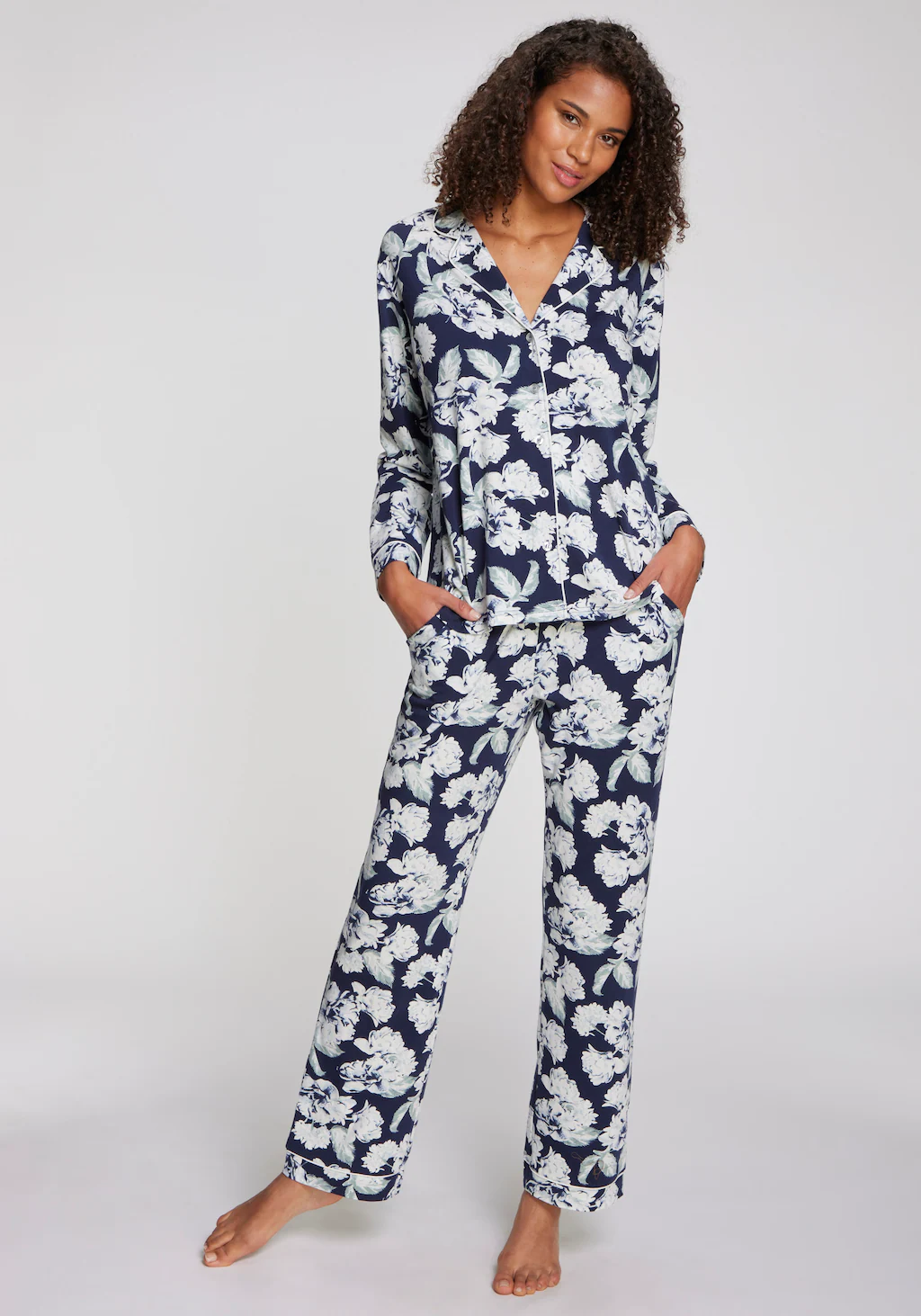 LASCANA Pyjama, mit schönem Blumenmuster günstig online kaufen