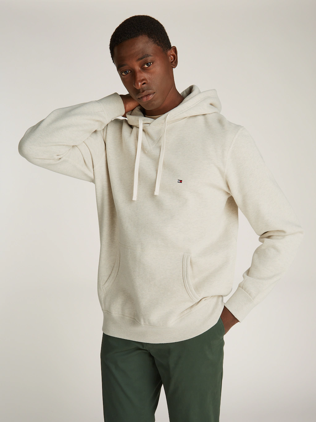 Tommy Hilfiger Hoodie "ESS SEASONAL FLEECE HOODY mit Kapuze und Kängurutasc günstig online kaufen