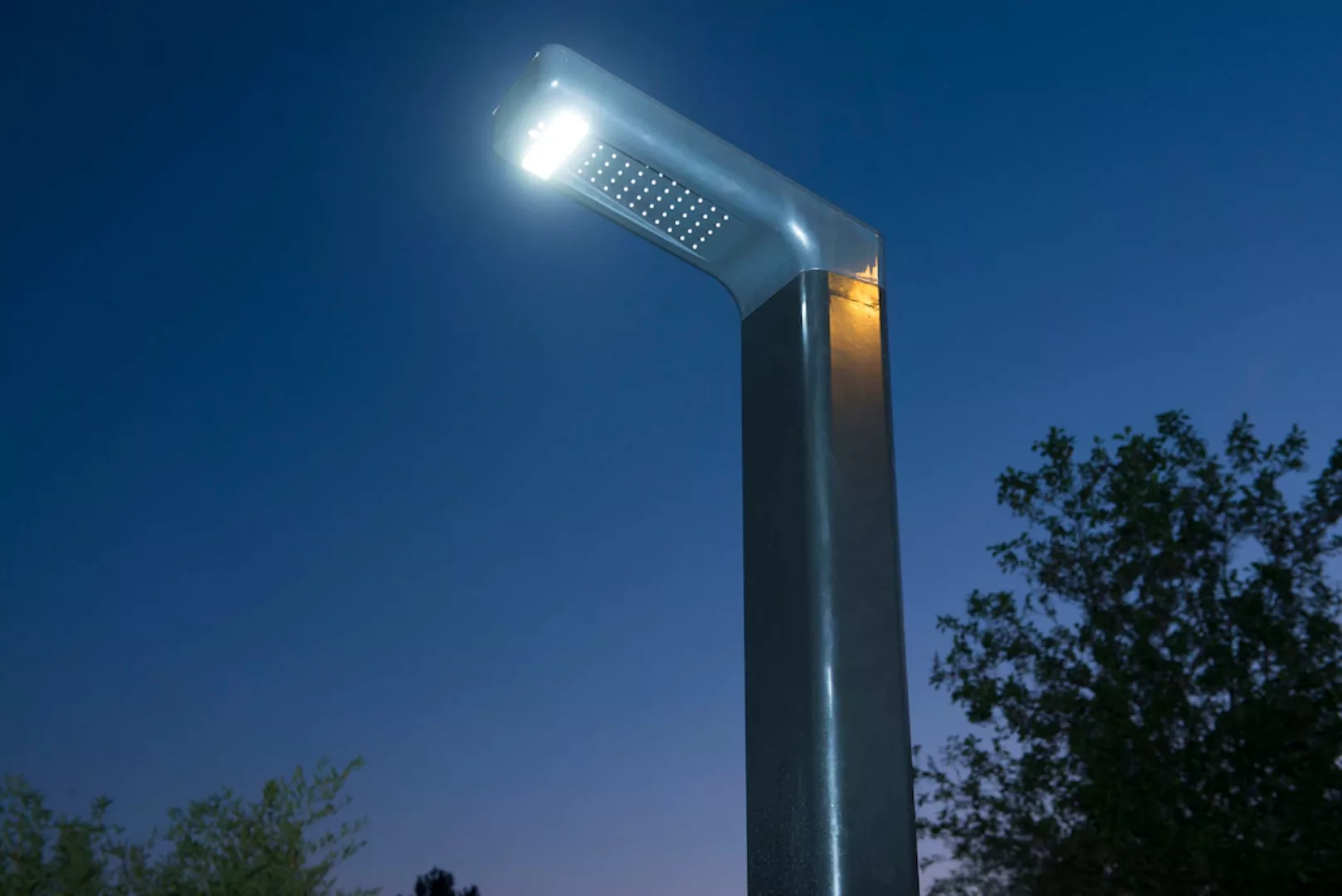 Ubbink Solar Gartendusche SOLARIS PREMIUM LED Solardusche mit Beleuchtung A günstig online kaufen