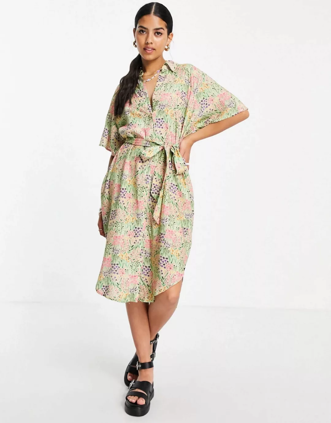 Monki – Mimmi – Midi-Hemdkleid mit Gartenblumenmuster-Mehrfarbig günstig online kaufen