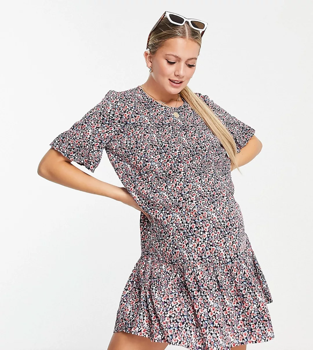 Pieces – Maternity – Mini-Hängerkleid in Schwarz mit Blümchenmuster-Mehrfar günstig online kaufen
