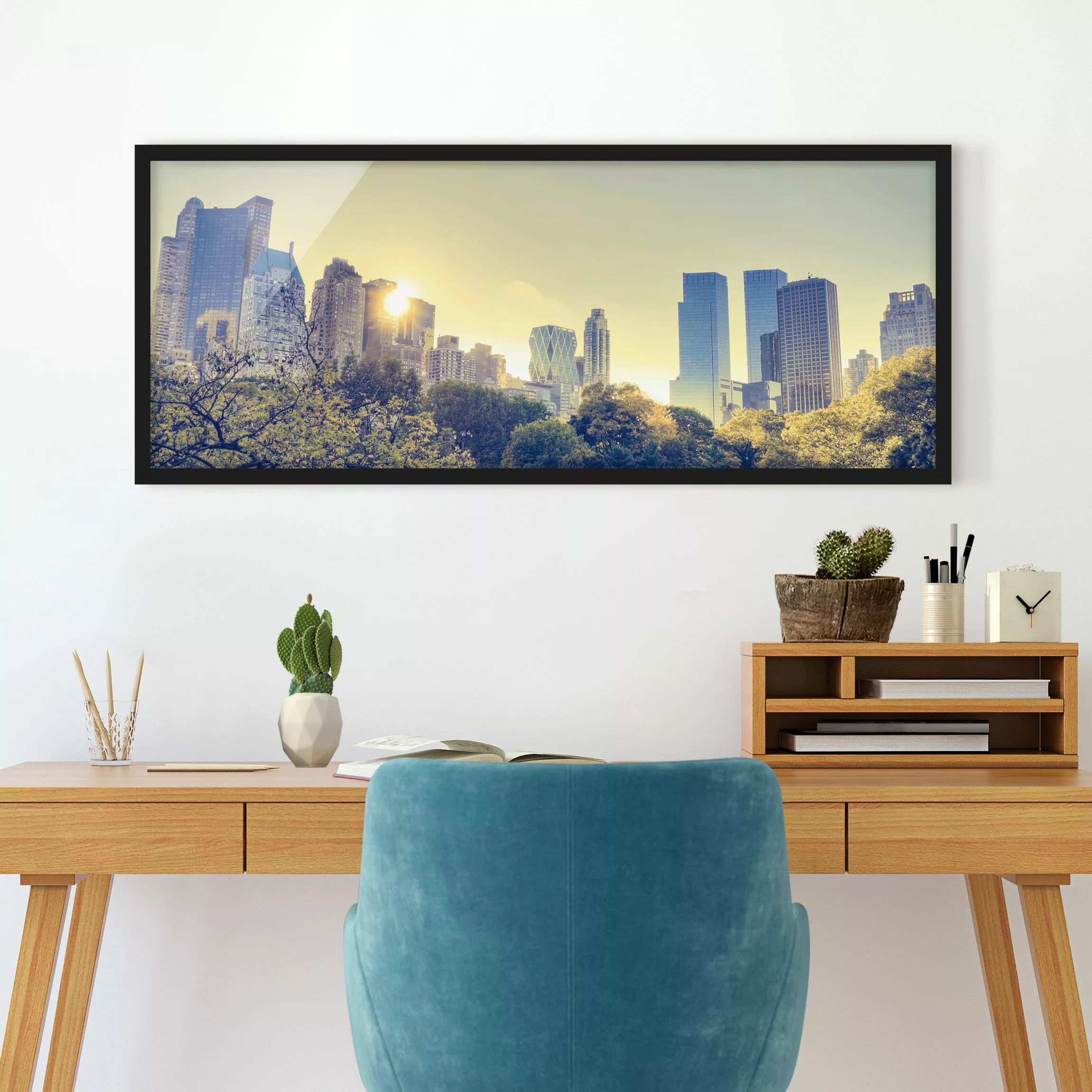 Bild mit Rahmen Architektur & Skyline - Panorama Peaceful Central Park günstig online kaufen