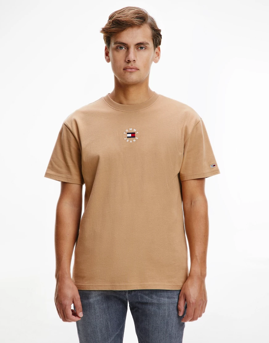 Tommy Jeans – T-Shirt in Weiß mit kleinem, kreisförmigem Logo günstig online kaufen