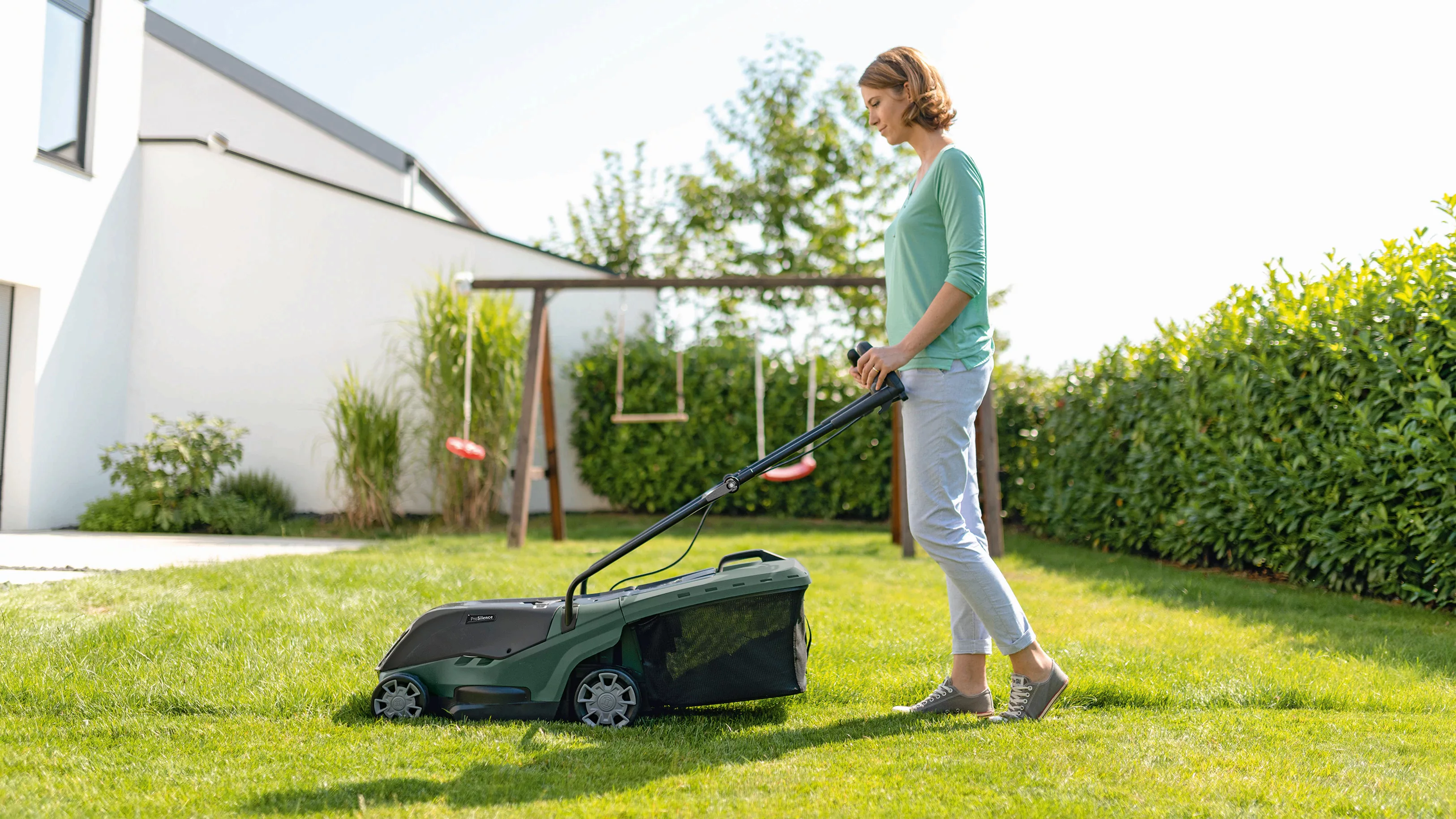 Bosch Home & Garden Akkurasenmäher "UniversalRotak 36-560", (Set), mit 2 Ak günstig online kaufen