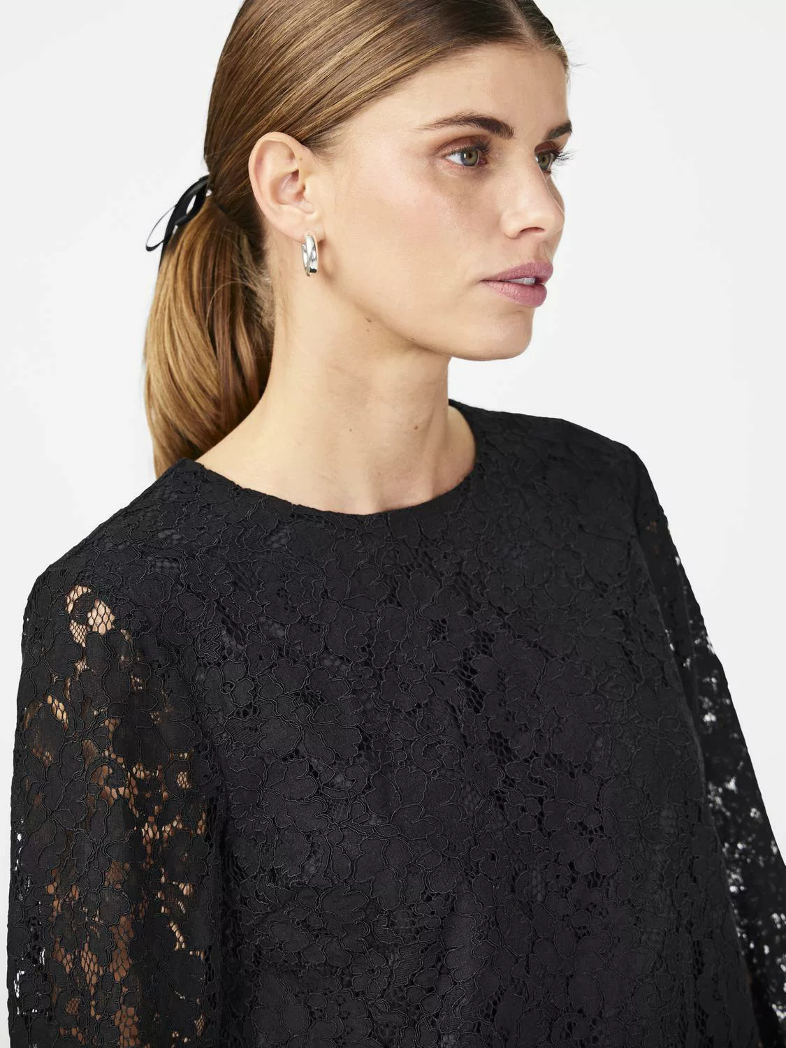 Y.A.S Spitzenbluse "YASPERLA LS LACE TOP S. NOOS" günstig online kaufen