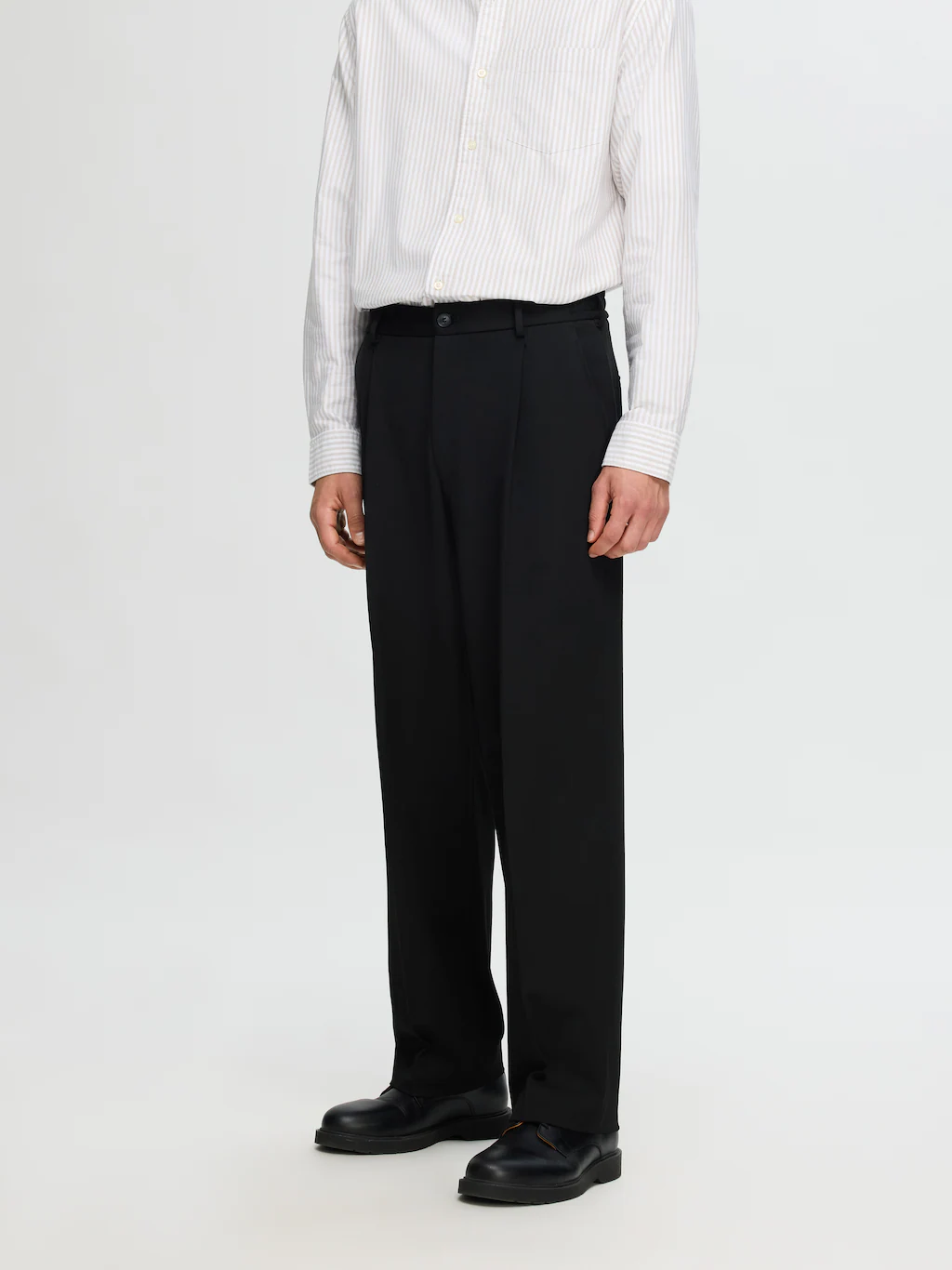 SELECTED HOMME Chinohose "SLH220-LOOSE FINN FLEX PANTS NOOS" günstig online kaufen