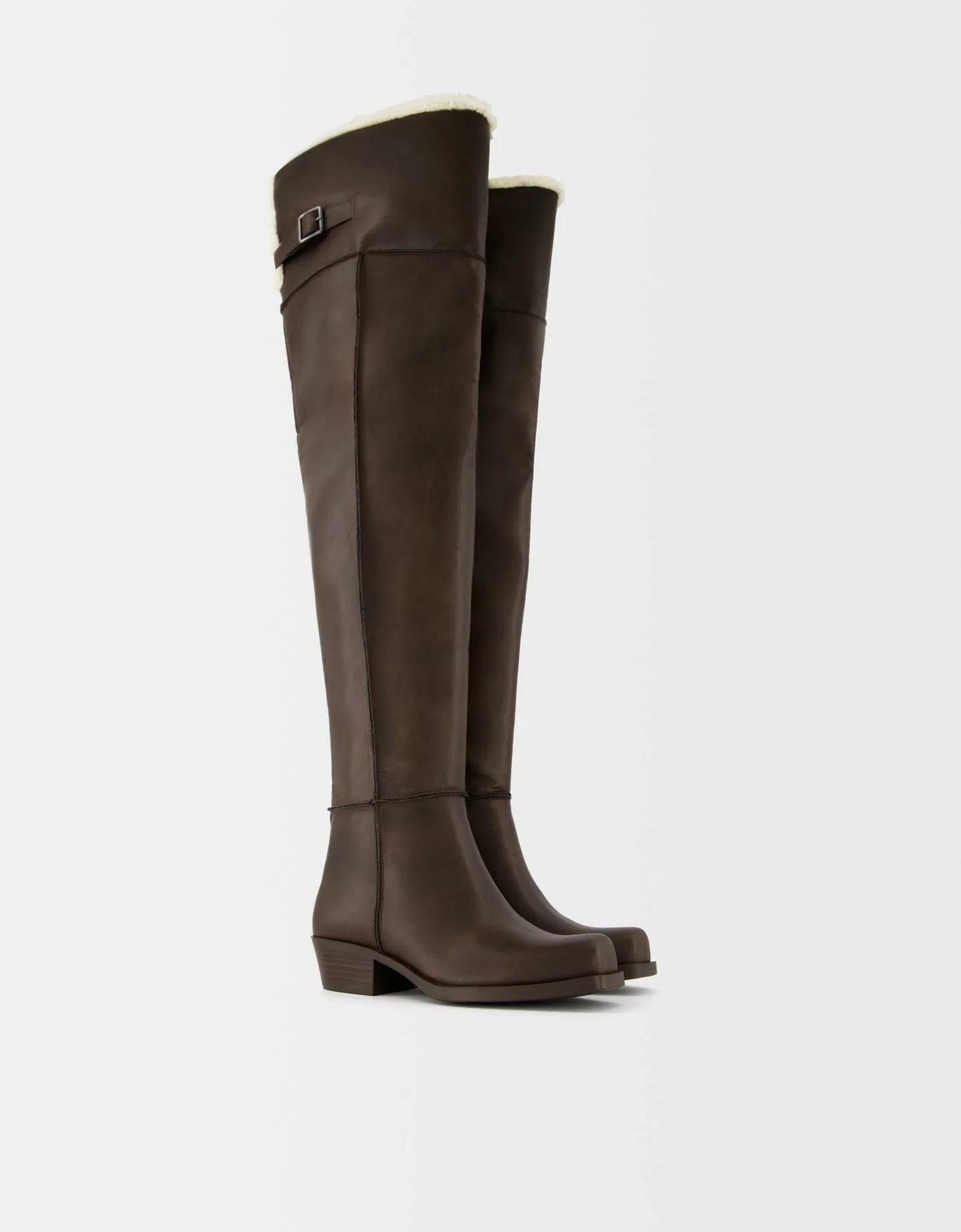 Bershka Stiefel Flach Over The Knie Damen 38 Braun günstig online kaufen