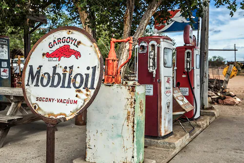 Papermoon Fototapete »Alte Tankstelle« günstig online kaufen