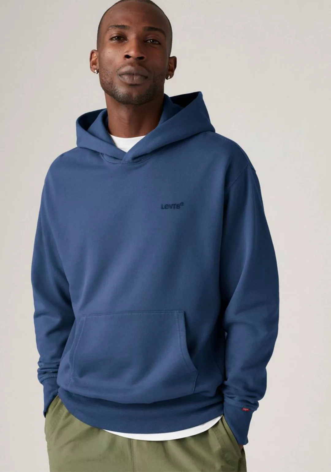 Levi's® Hoodie THE AUTHENTIC HOODIE mit kleiner Ton-in-Ton Logostickerei au günstig online kaufen