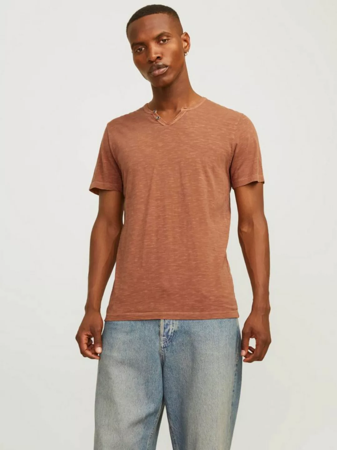 Jack & Jones T-Shirt JJESPLIT NECK TEE SS NOOS mit V-Ausschnitt günstig online kaufen