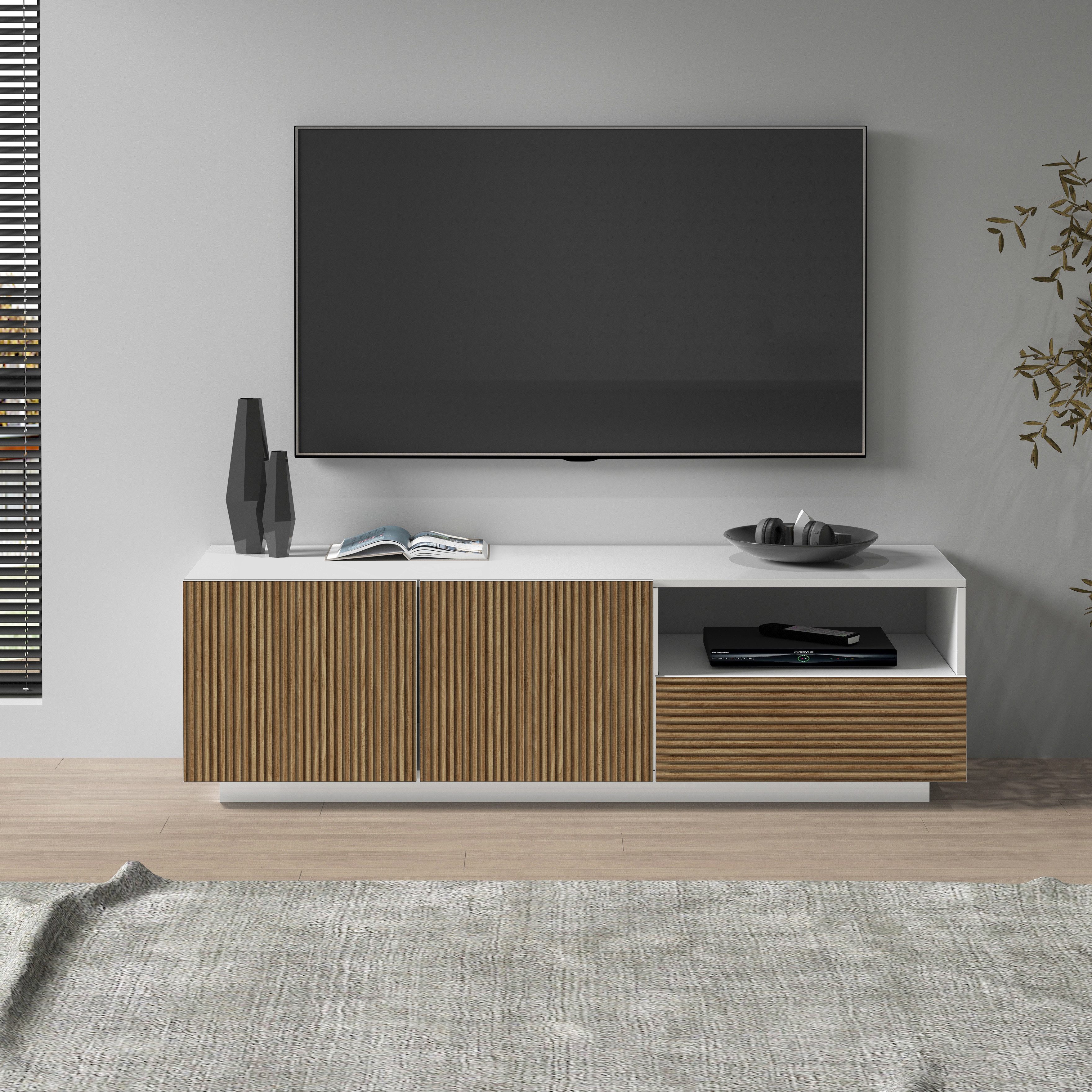 INOSIGN Lowboard "Vega,Lowboard,TV Board,TV Schrank,150 cm", mit 2 Türen un günstig online kaufen