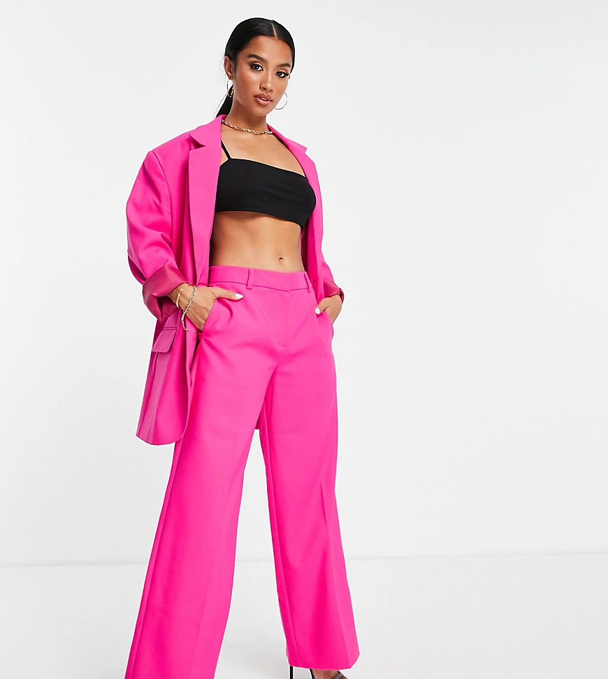 ASOS DESIGN Petite – Mansy – Extrem maskuliner Anzugblazer in Neonrosa günstig online kaufen