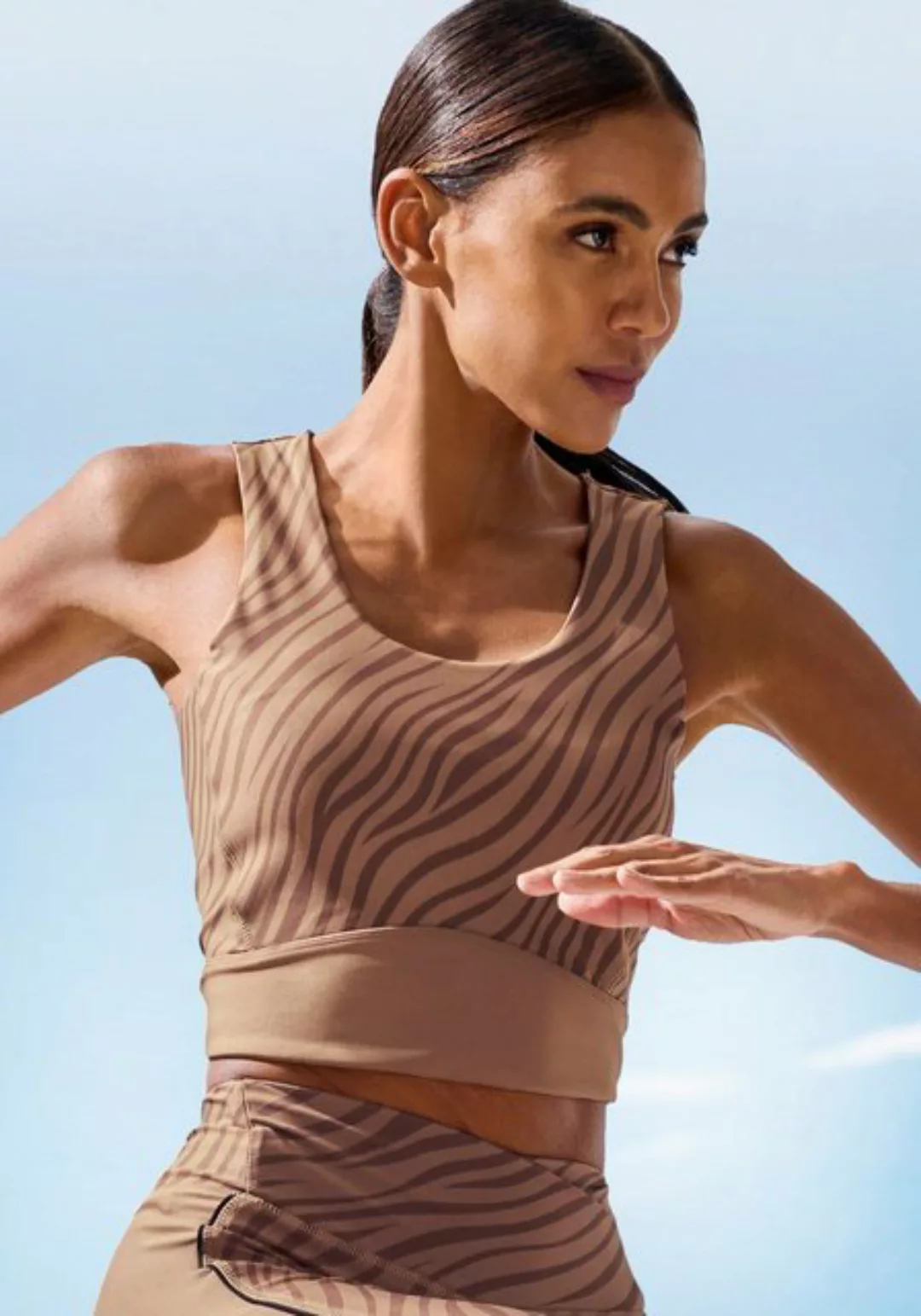 LASCANA ACTIVE Crop-Top, Sporttop mit Cut-Outs günstig online kaufen