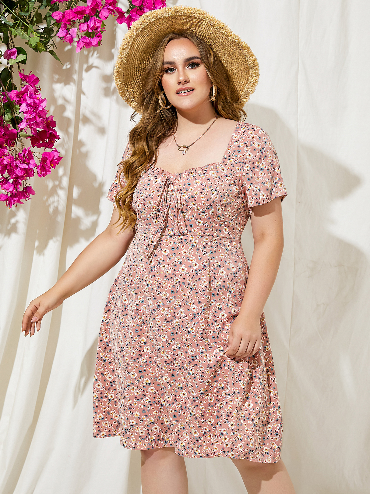 Plus Size Square Neck Calico Tie-up Design Kurze Ärmel Kleid günstig online kaufen