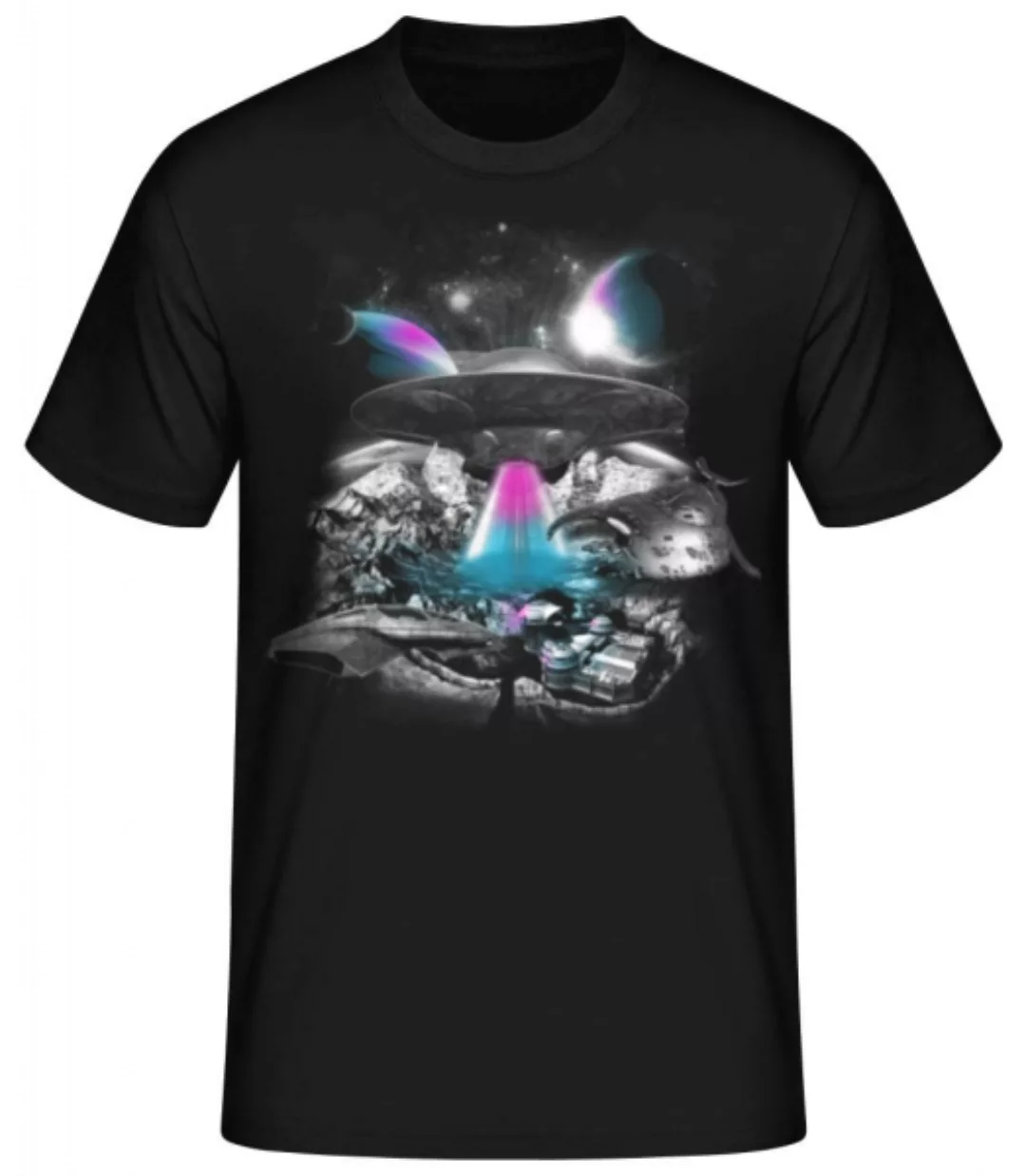UFO In Surrealer Landschaft · Männer Basic T-Shirt günstig online kaufen