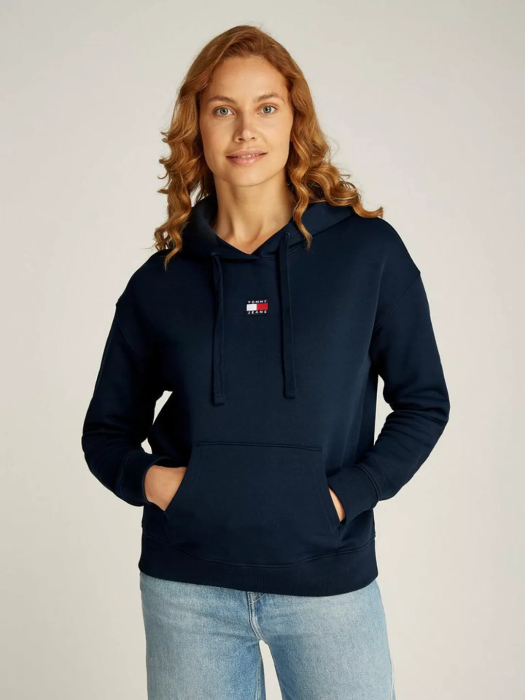 Tommy Jeans Kapuzensweatshirt TJW BXY BADGE HOODIE mit Logostickerei günstig online kaufen