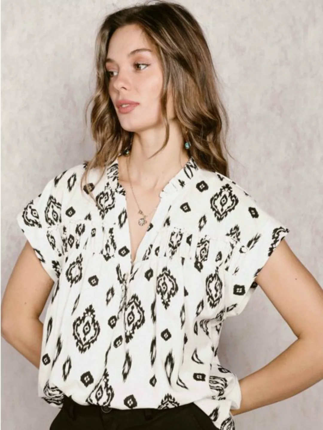 ANNIS Fashion & Accessoires Kurzarmbluse ADRIANA (1-tlg) aus Baumwolle, Pri günstig online kaufen