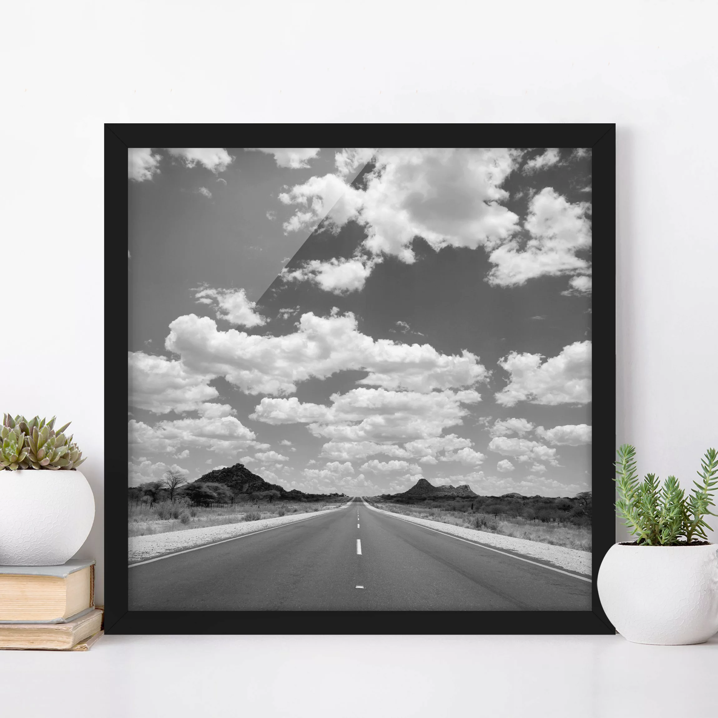 Bild mit Rahmen Schwarz-Weiß - Quadrat Route 66 II günstig online kaufen