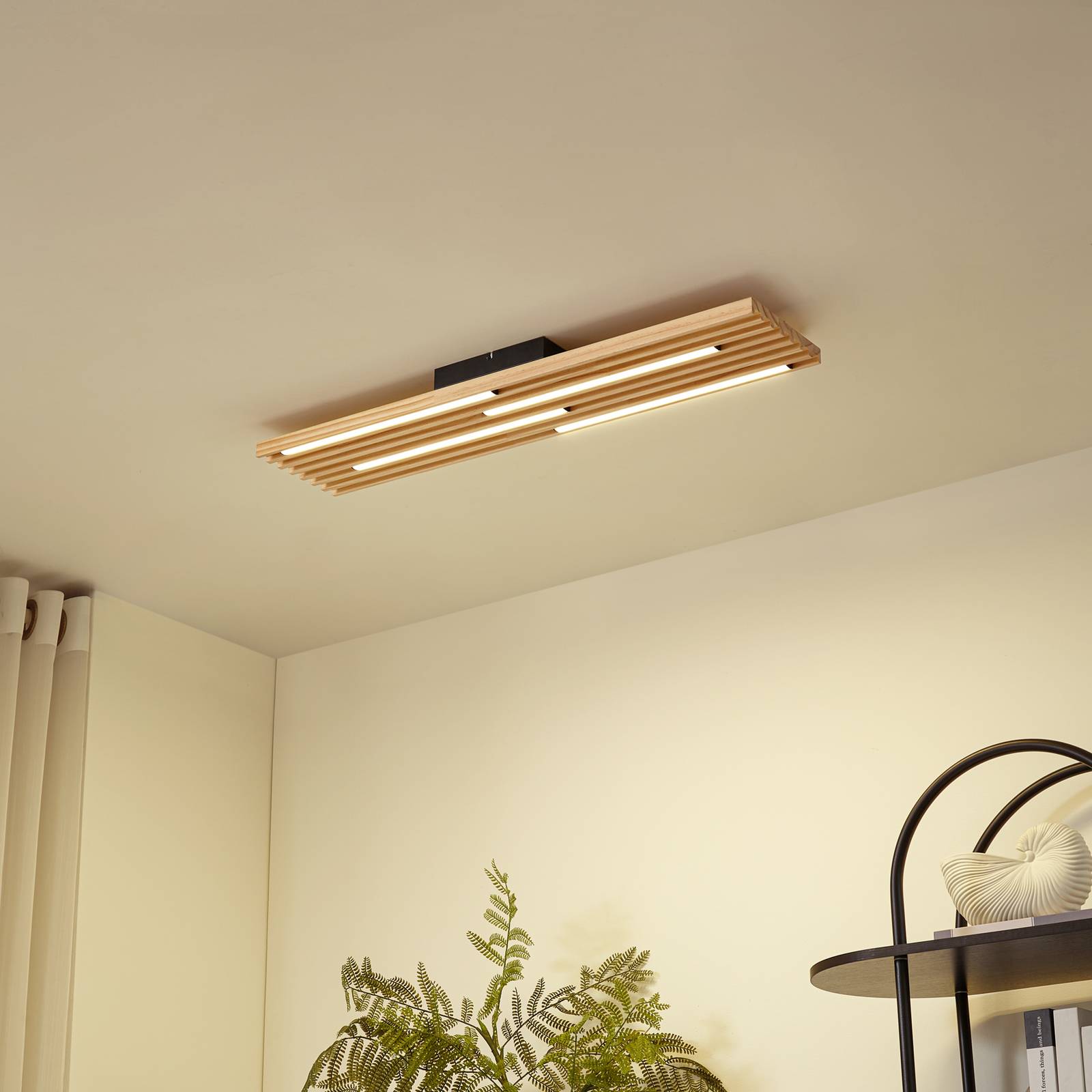 Lindby LED-Deckenleuchte Madero, Kiefernholz, 90 cm x 20 cm günstig online kaufen