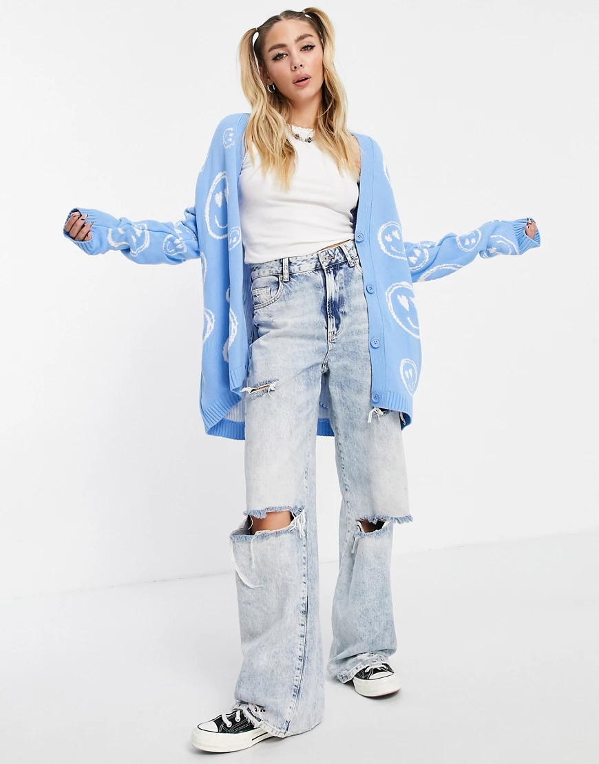 ASOS DESIGN – Strickjacke mit Smileymuster in Blau günstig online kaufen