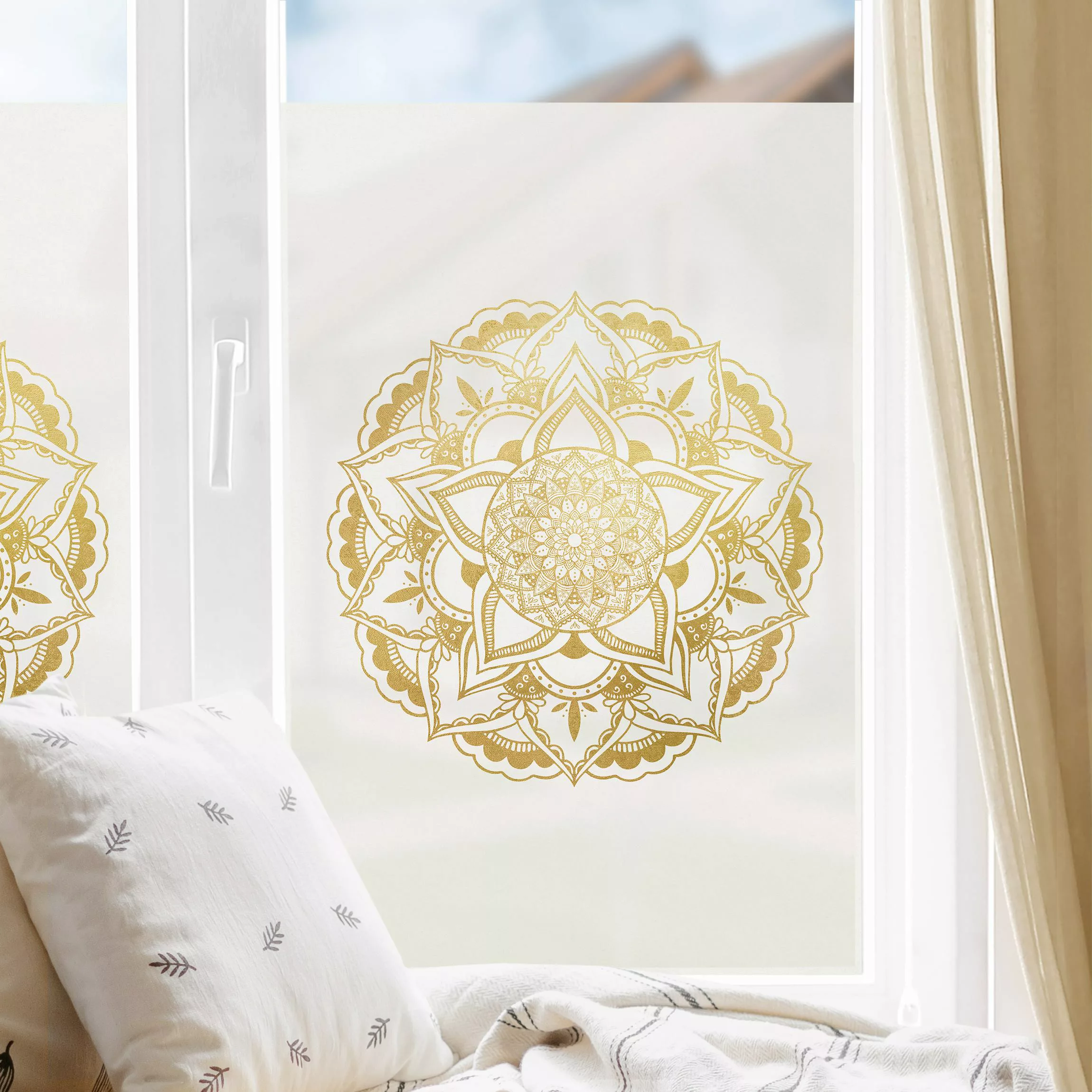 Fensterfolie Mandala Illustration Ornament weiß gold günstig online kaufen