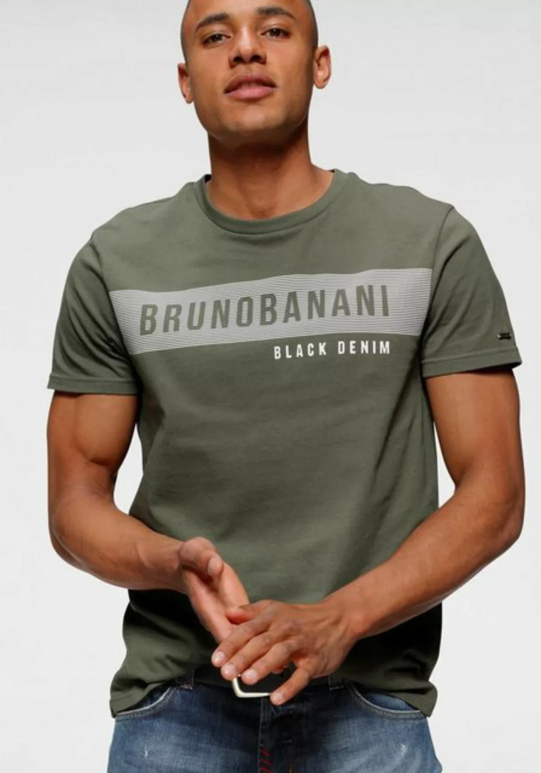 Bruno Banani T-Shirt, kurzärmelig, schmal geschnitten, Rundhalsausschnitt günstig online kaufen