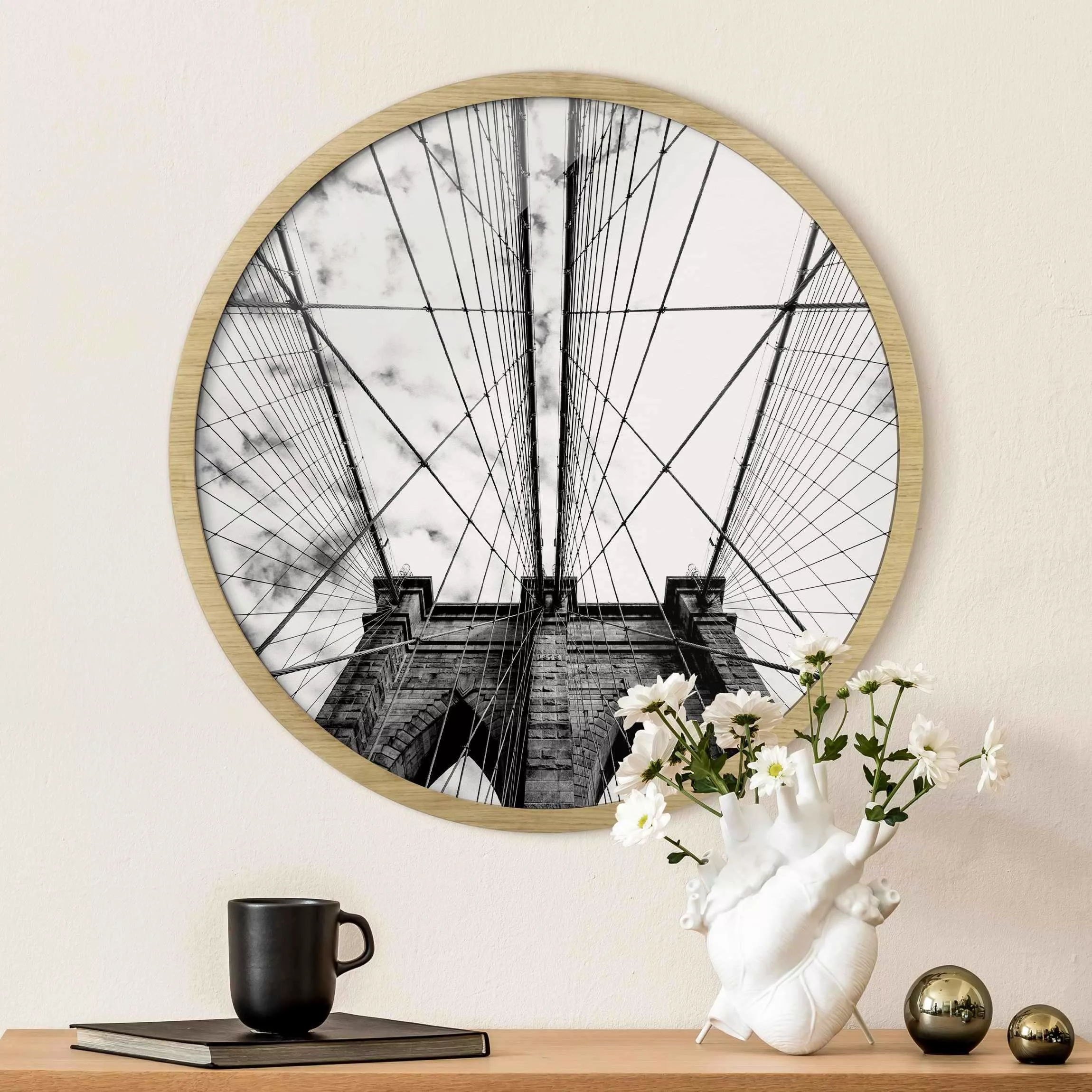 Rundes Bild mit Rahmen Brooklyn Bridge in Perspektive günstig online kaufen