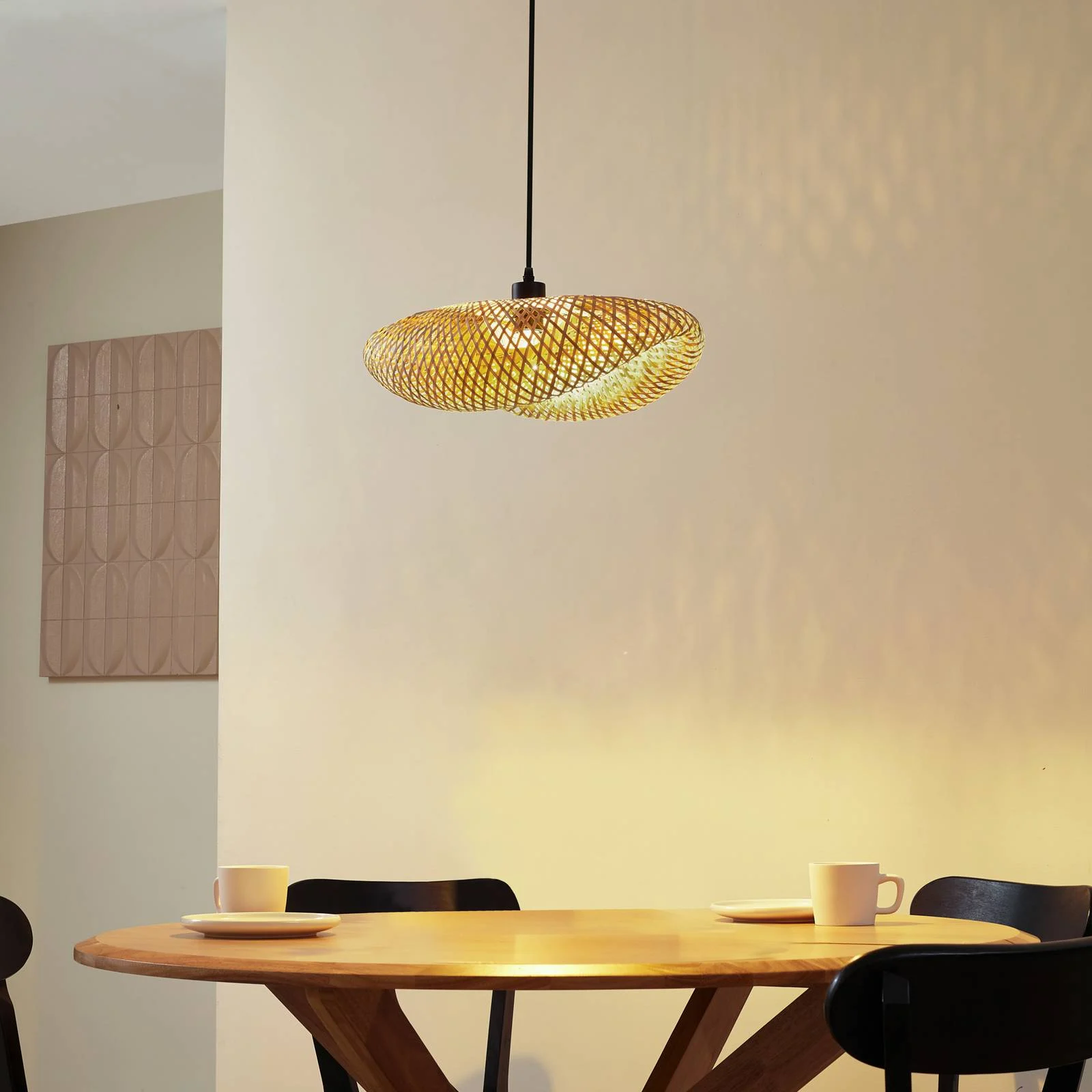 Lindby Hängeleuchte Eleane, Bambus, natur, Länge 50 cm, E27 günstig online kaufen