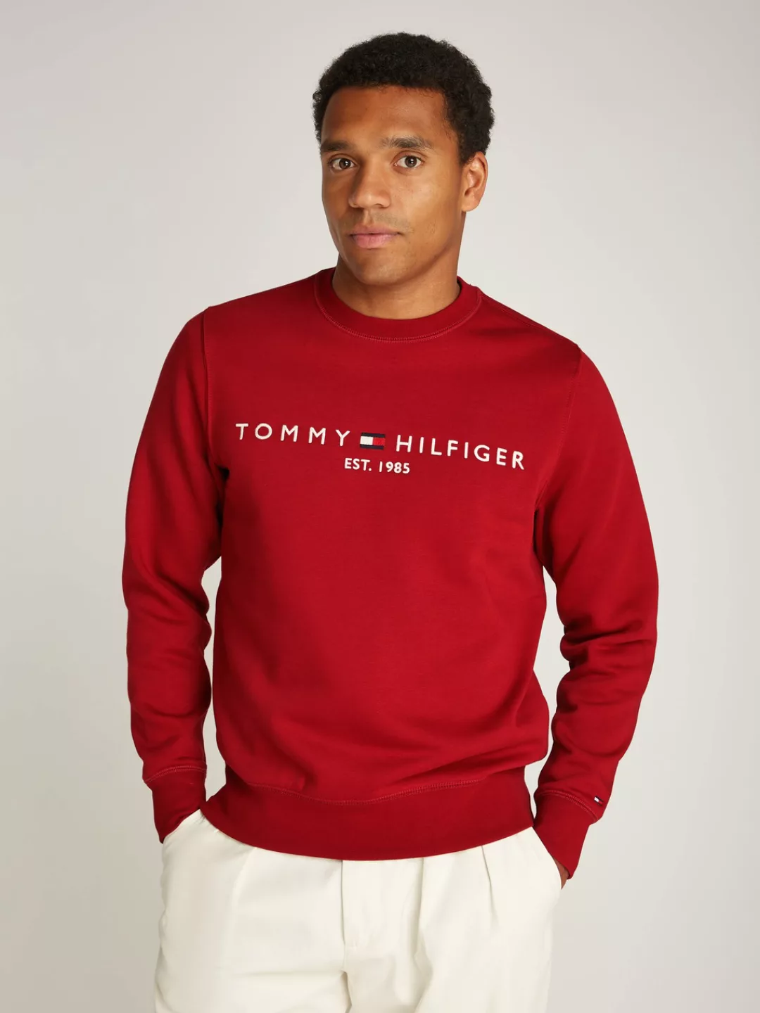 Tommy Hilfiger Sweatshirt TOMMY LOGO SWEATSHIRT mit klassischem Rundhalsaus günstig online kaufen