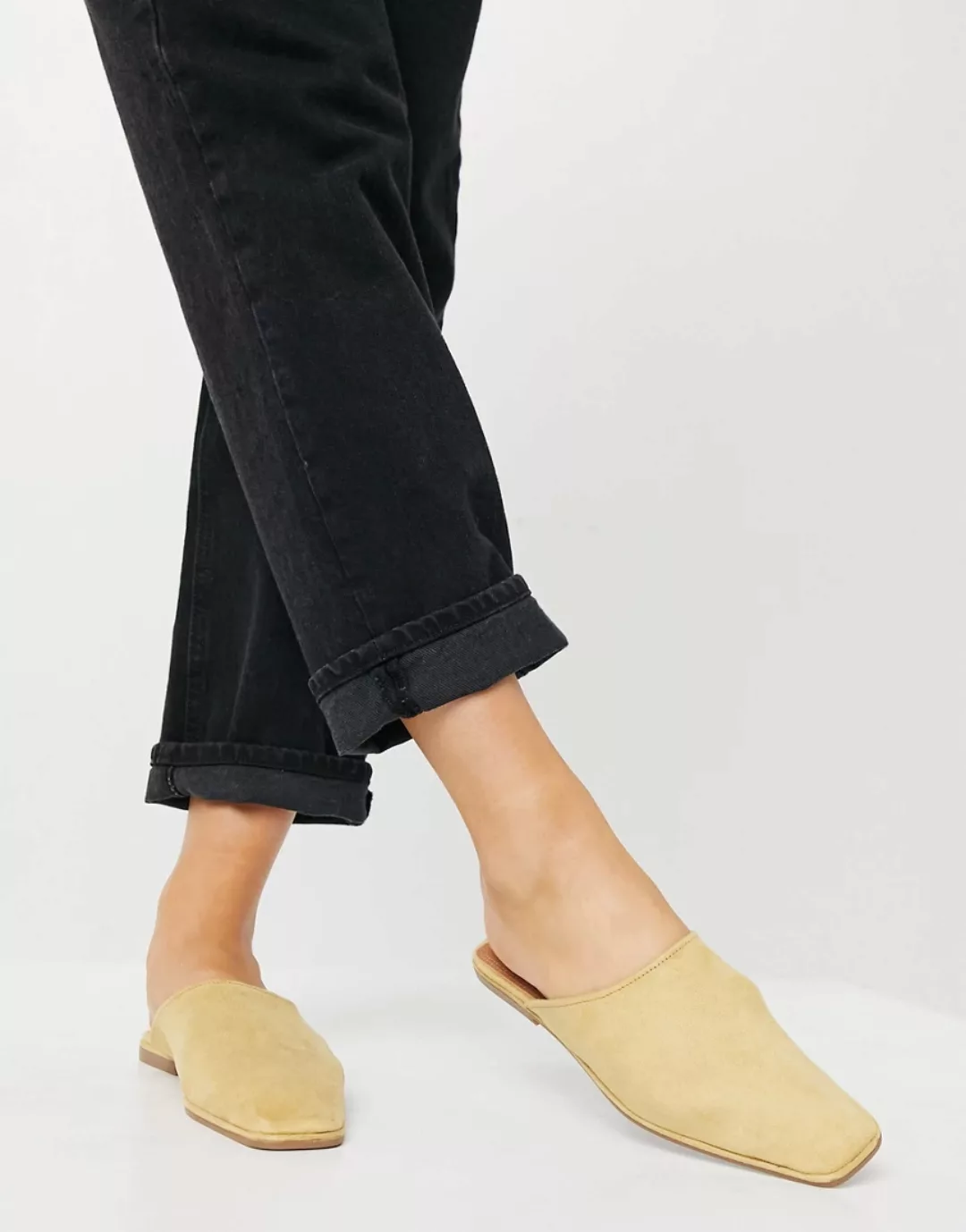 ASOS DESIGN – Lulu – Pantoletten mit eckiger Zehenpartie in Beige-Neutral günstig online kaufen