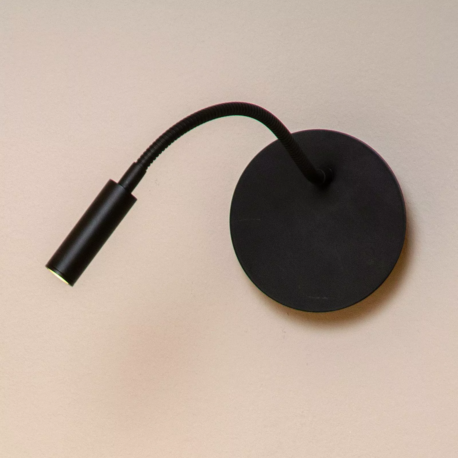 LED-Akkuwandspot Jolijn, schwarz, Flexarm, Ø 11 cm, Magnet günstig online kaufen