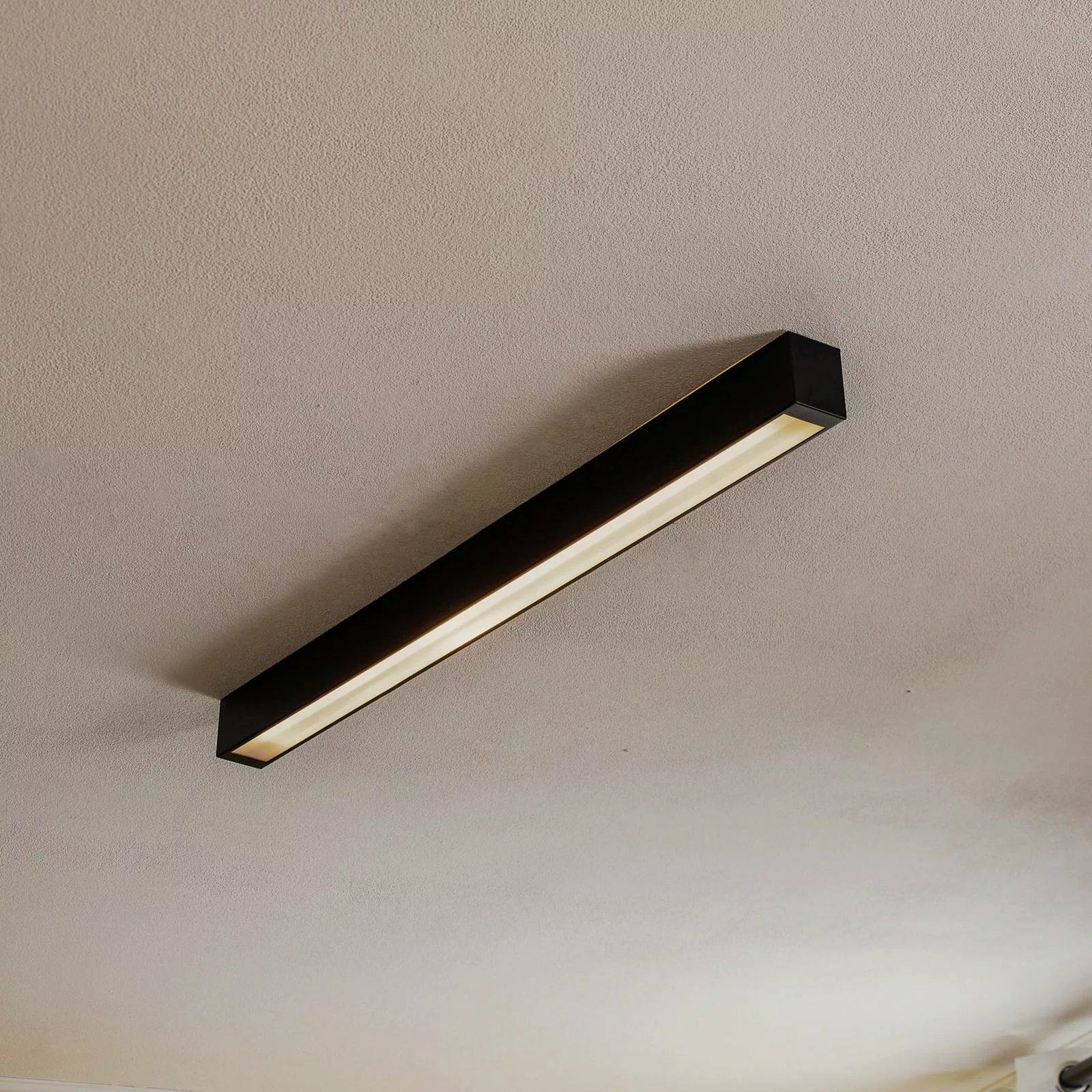 Deckenlampe Straight schwarz 92 cm günstig online kaufen