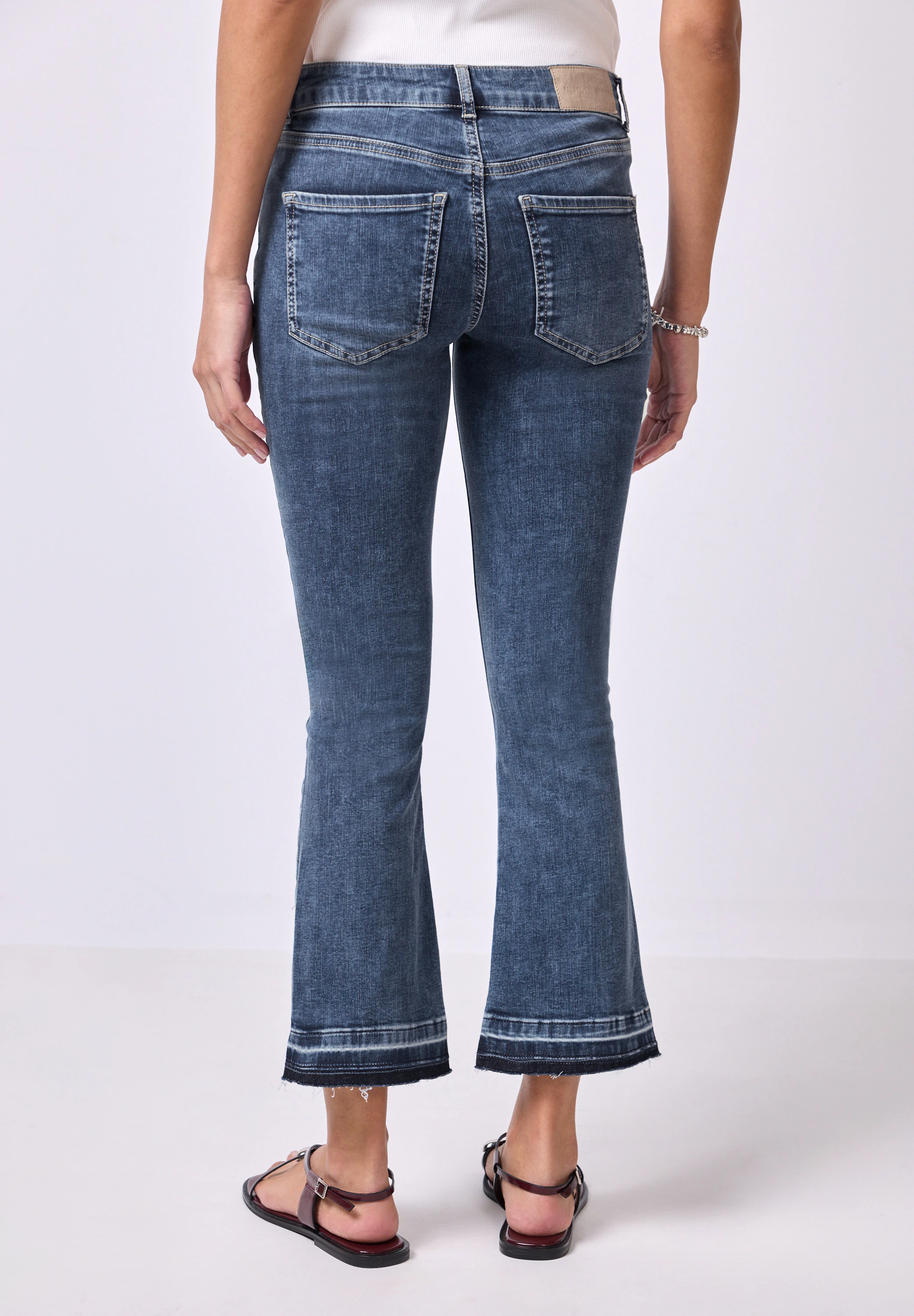 STREET ONE STUDIO Slim-fit-Jeans, Middle Waist günstig online kaufen