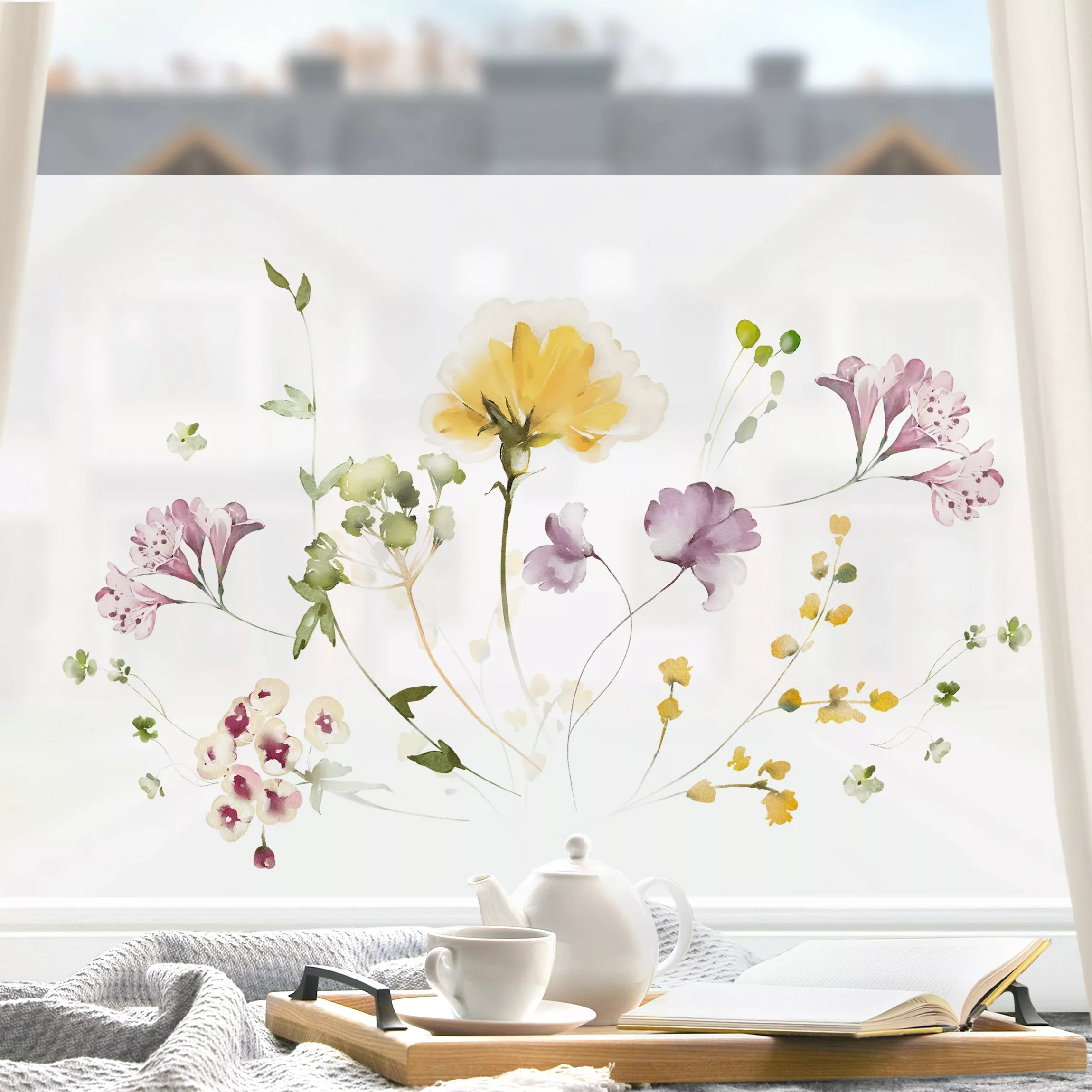 Fensterfolie Zarte Aquarellblüten Violett-gelb günstig online kaufen