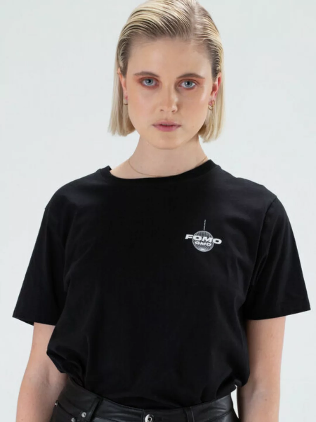 Fomo Omo Shirt // Unisex günstig online kaufen