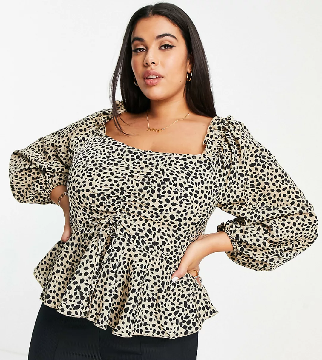 Missguided Plus – Bluse mit Rüschen und Dalmatinerprint-Weiß günstig online kaufen