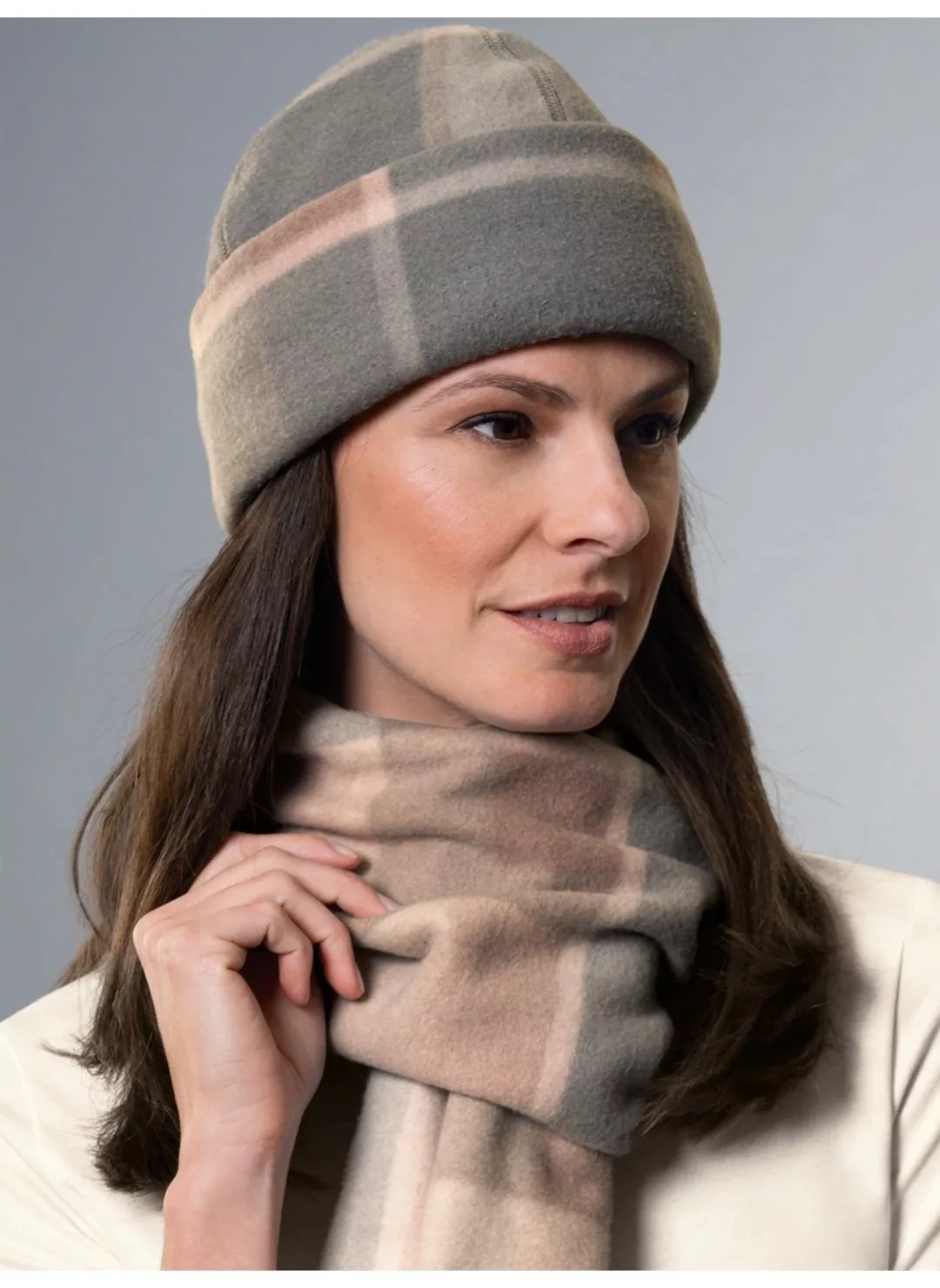 Trigema Strickmütze "TRIGEMA Fleece-Mütze mit Karo-Muster" günstig online kaufen
