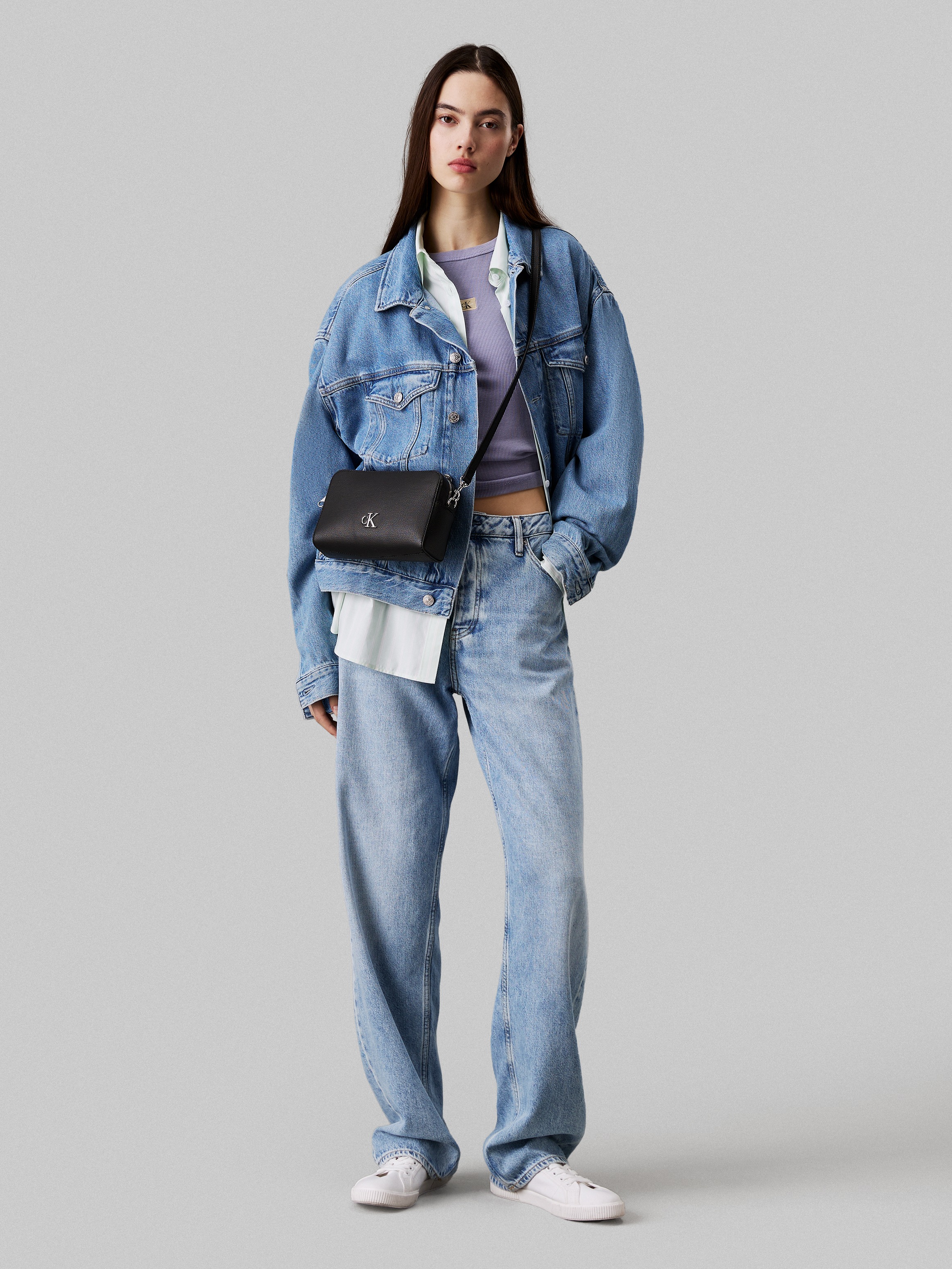 Calvin Klein Jeans Mini Bag "MINIMAL MONOGRAM CAMERA BAG 20", Damen Schulte günstig online kaufen