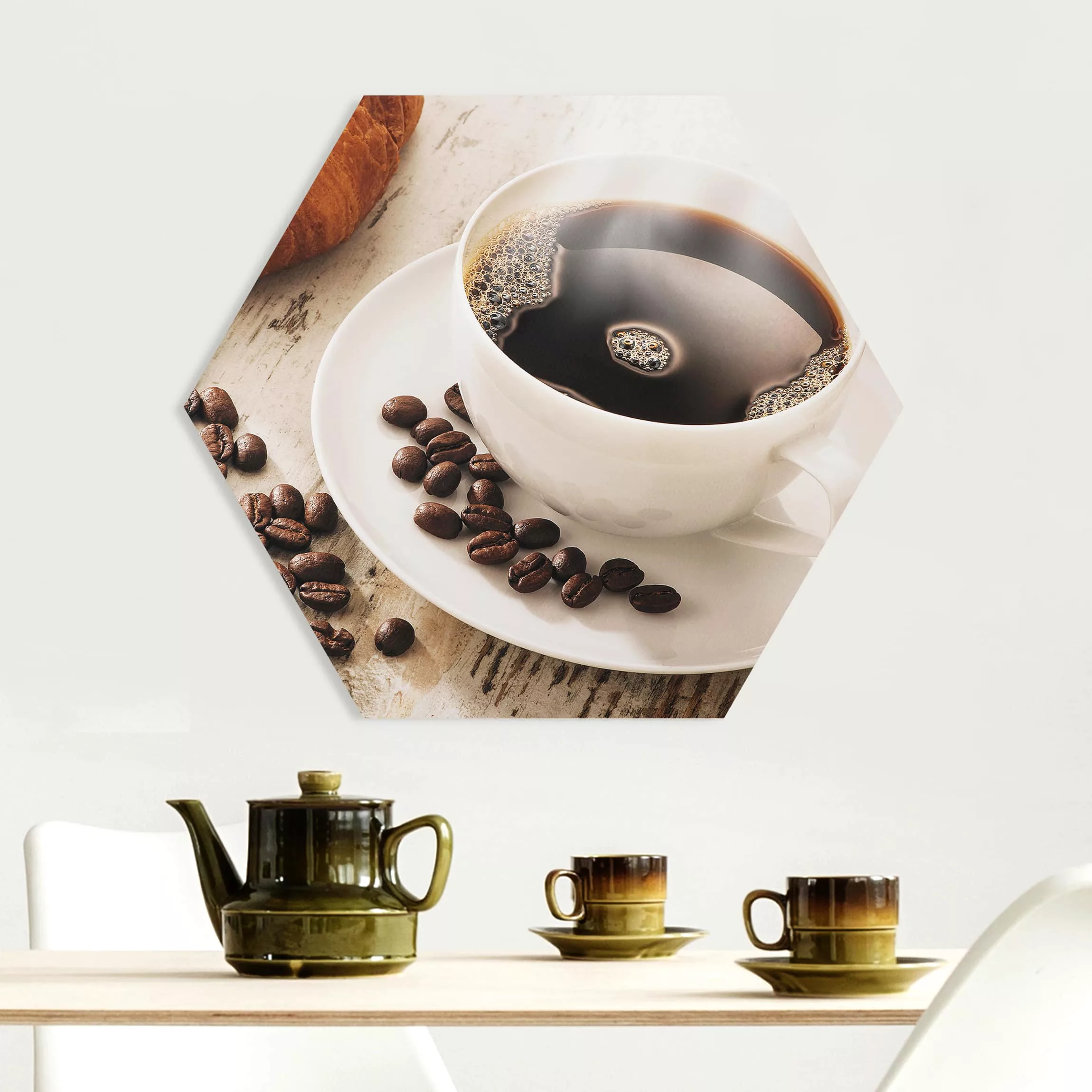 Hexagon-Forexbild Dampfende Kaffeetasse mit Kaffeebohnen günstig online kaufen