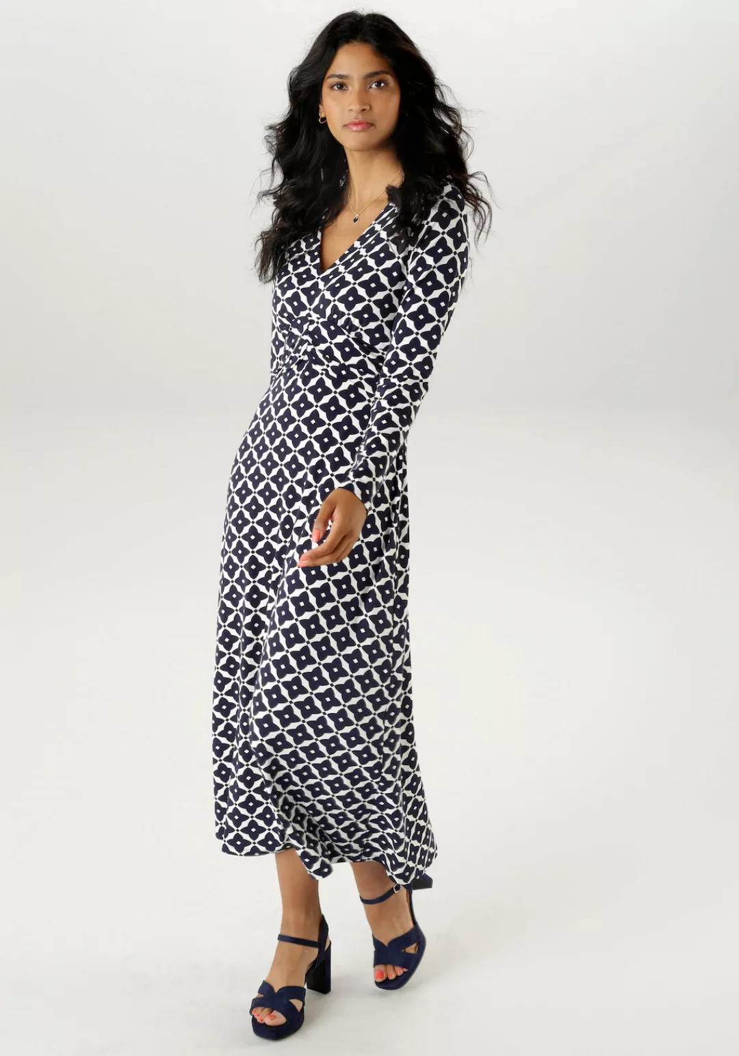 Aniston SELECTED Midikleid, mit eleganten, grafischen Druckverlauf günstig online kaufen