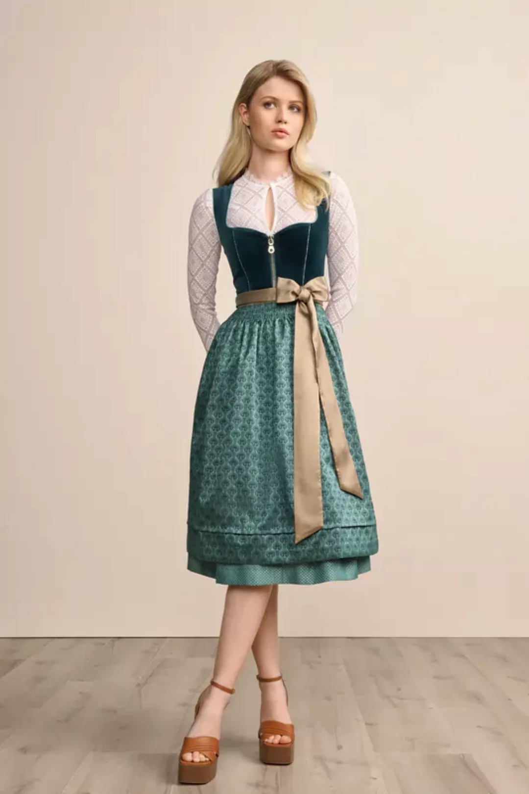 Dirndl Fadia (70cm) günstig online kaufen