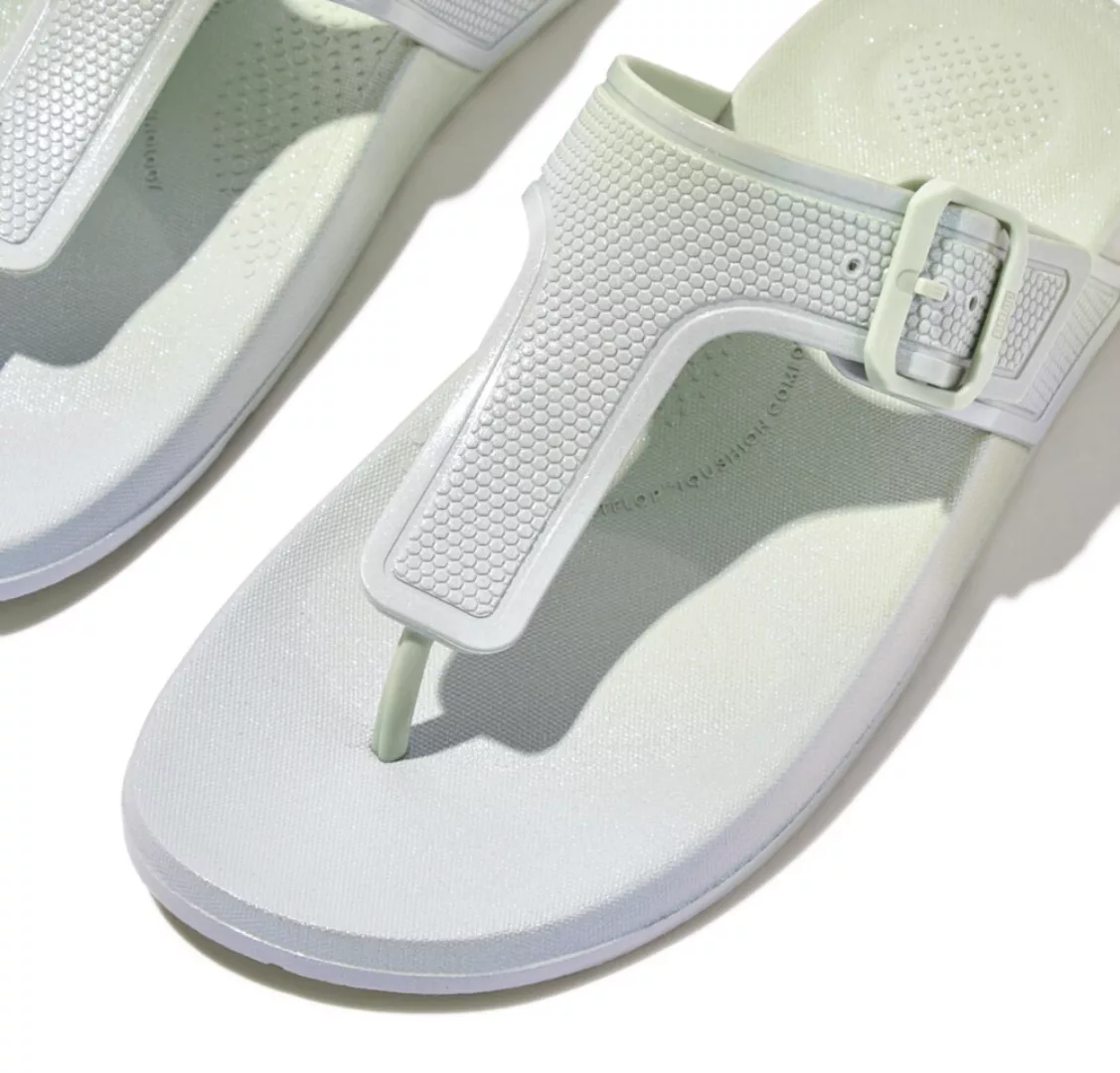 Fitflop Zehentrenner "IQUSHION IRIDESCENT ADJUSTABLE BUCKLE", Keilabsatz, S günstig online kaufen