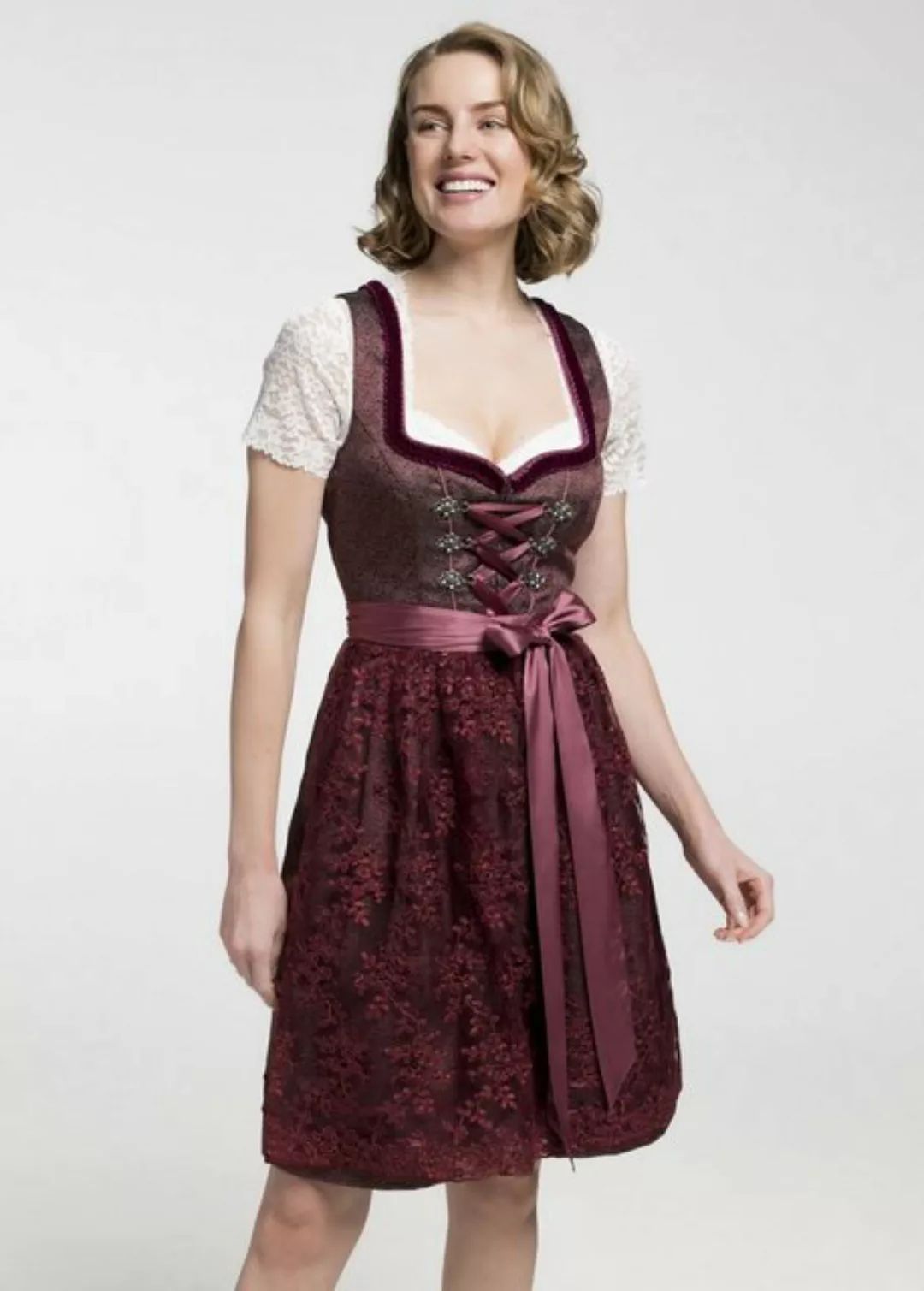 Spieth & Wensky Dirndl Bea (1-tlg) mit verspielten Rüschen günstig online kaufen