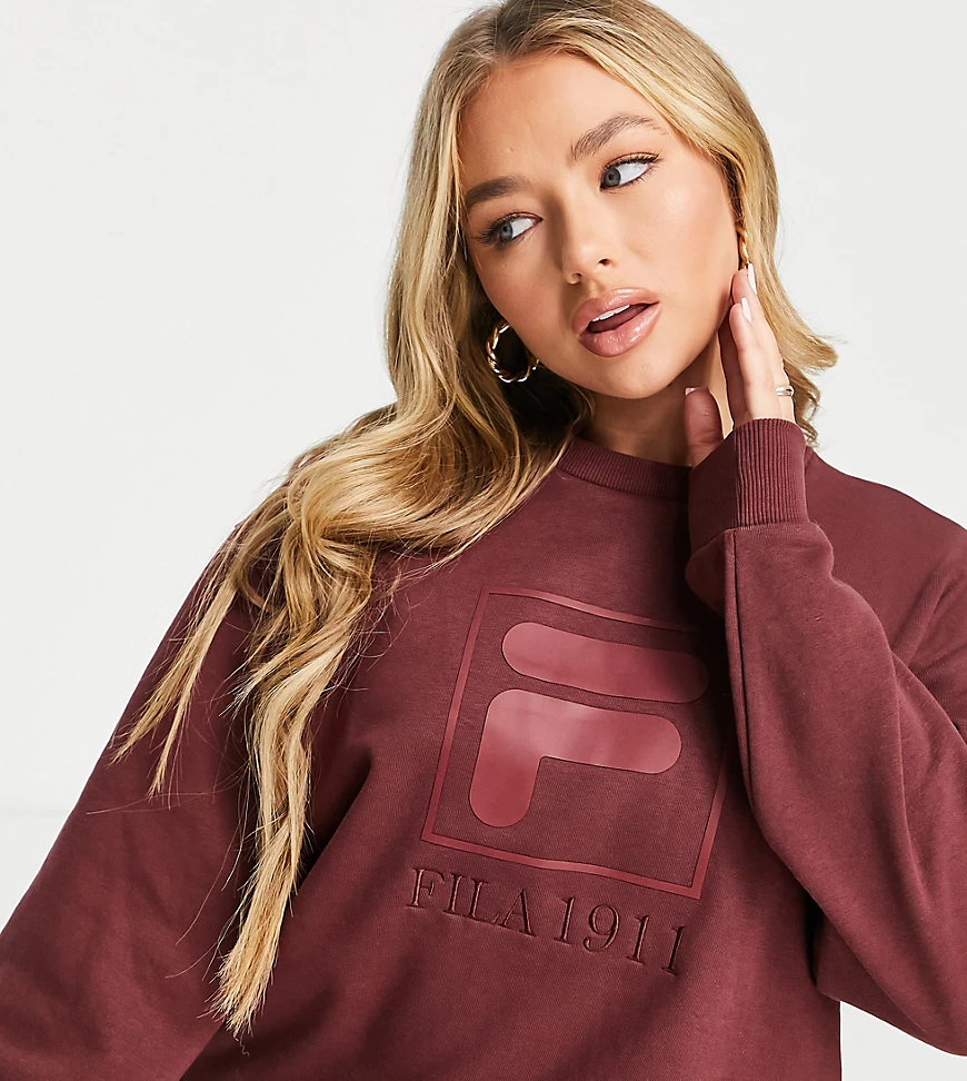 Fila – Oversized-Sweatshirt in Rot mit farblich abgestimmtem Logo günstig online kaufen