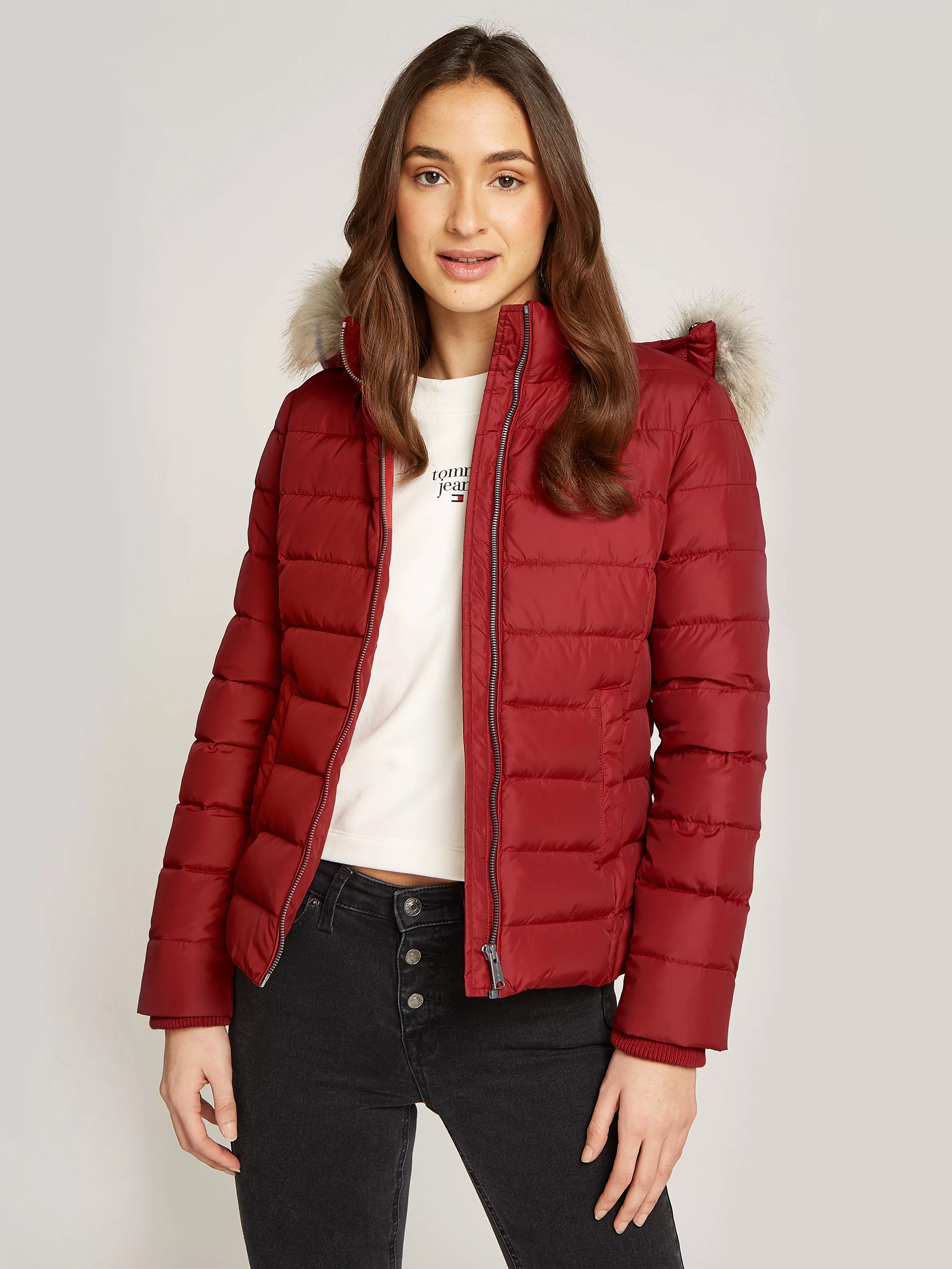 Tommy Jeans Steppjacke TJW BASIC HOODED DOWN JACKET EXT mit Logostickerei günstig online kaufen